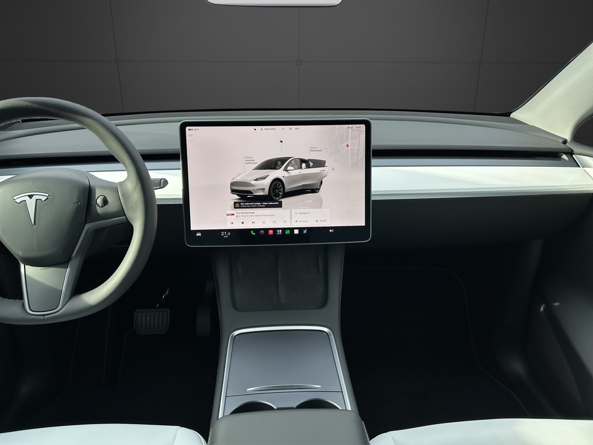TESLA Model Y Long Range Dual Motor AWD / Model 2023-image-7