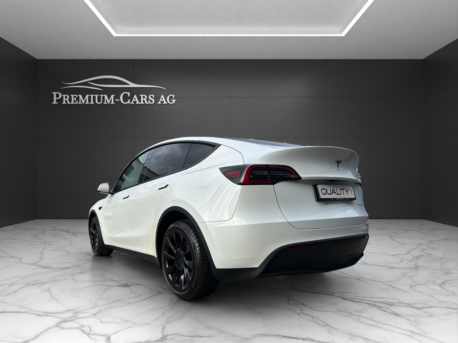 TESLA Model Y Long Range Dual Motor AWD / Model 2023-image-2