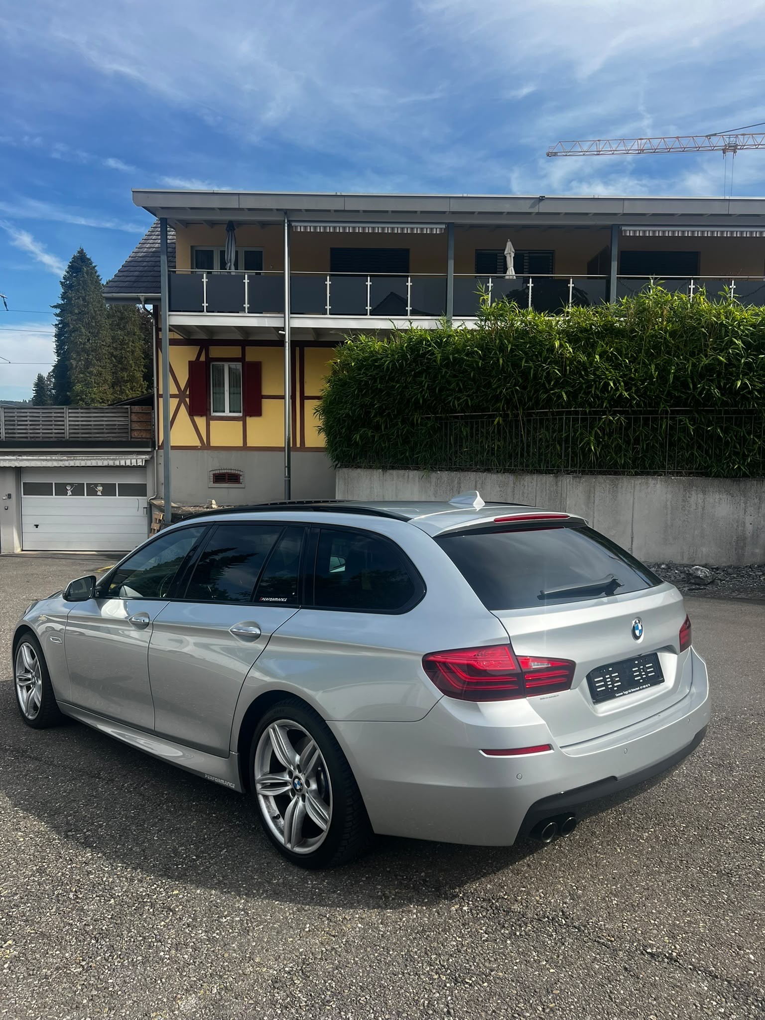 BMW 530d Touring xDrive Modern Line Steptronic-image-8