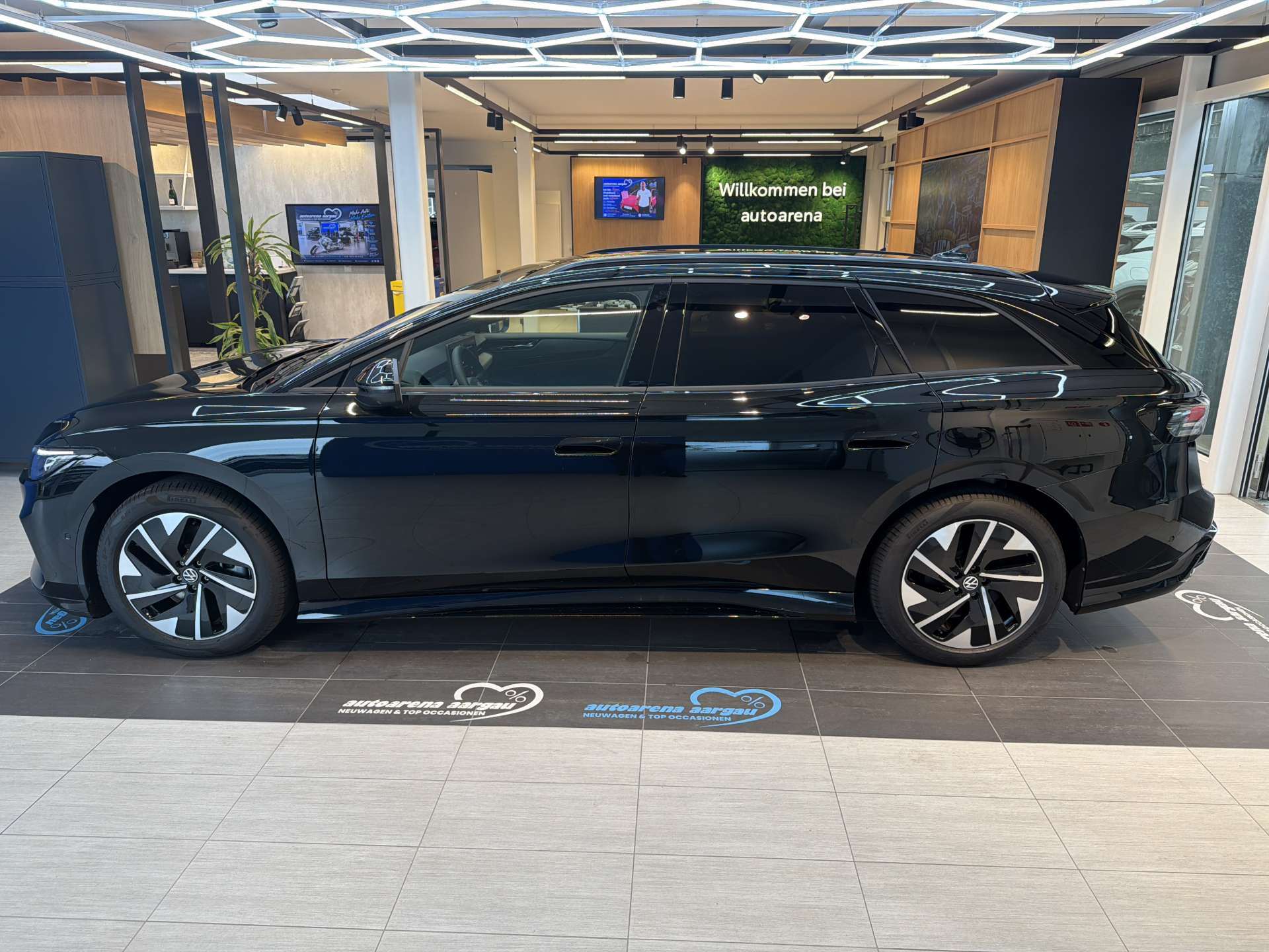 VW ID.7 Tourer Limited Edition 77kWh 285PS Automat-image-13