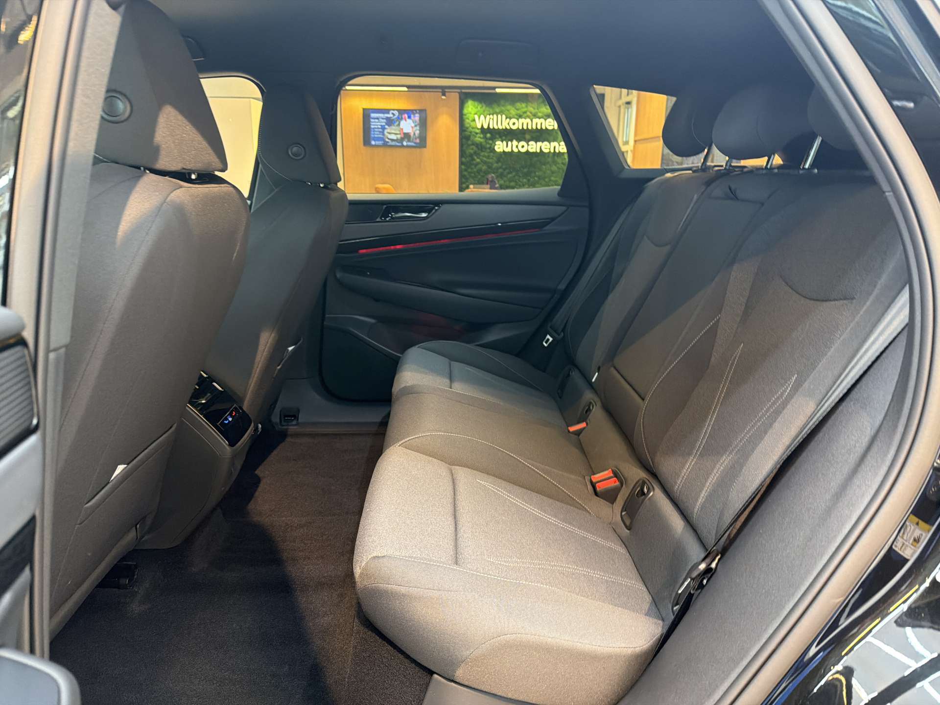 VW ID.7 Tourer Limited Edition 77kWh 285PS Automat-image-6