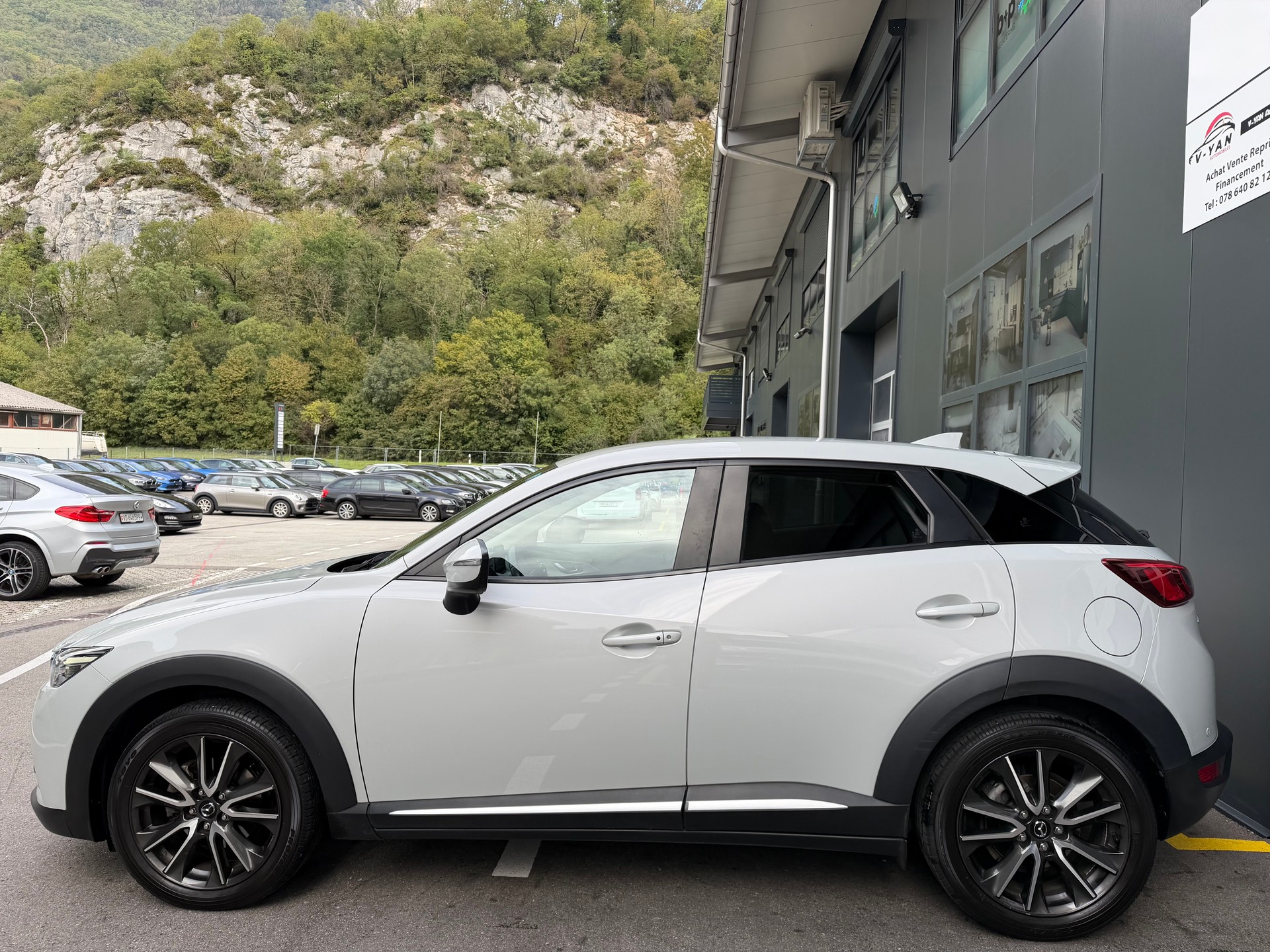 MAZDA CX-3 2.0 Revolution FWD Skyactiv Drive-image-3