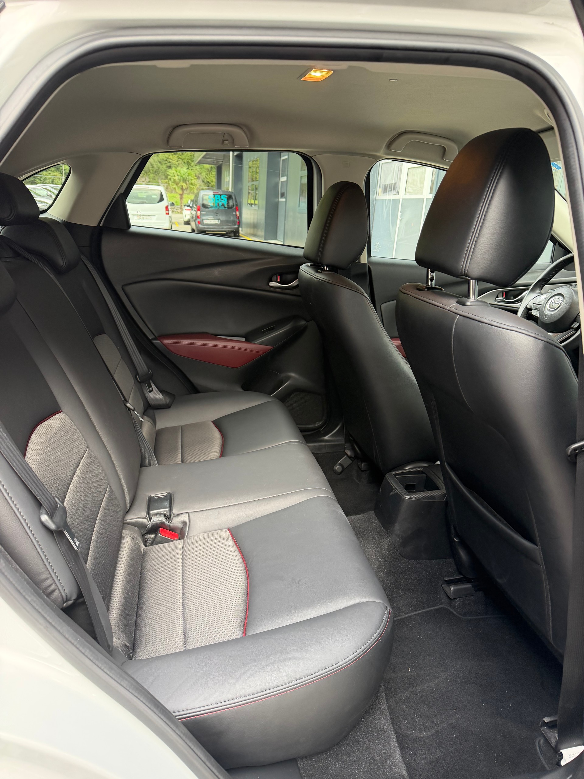 MAZDA CX-3 2.0 Revolution FWD Skyactiv Drive-image-8