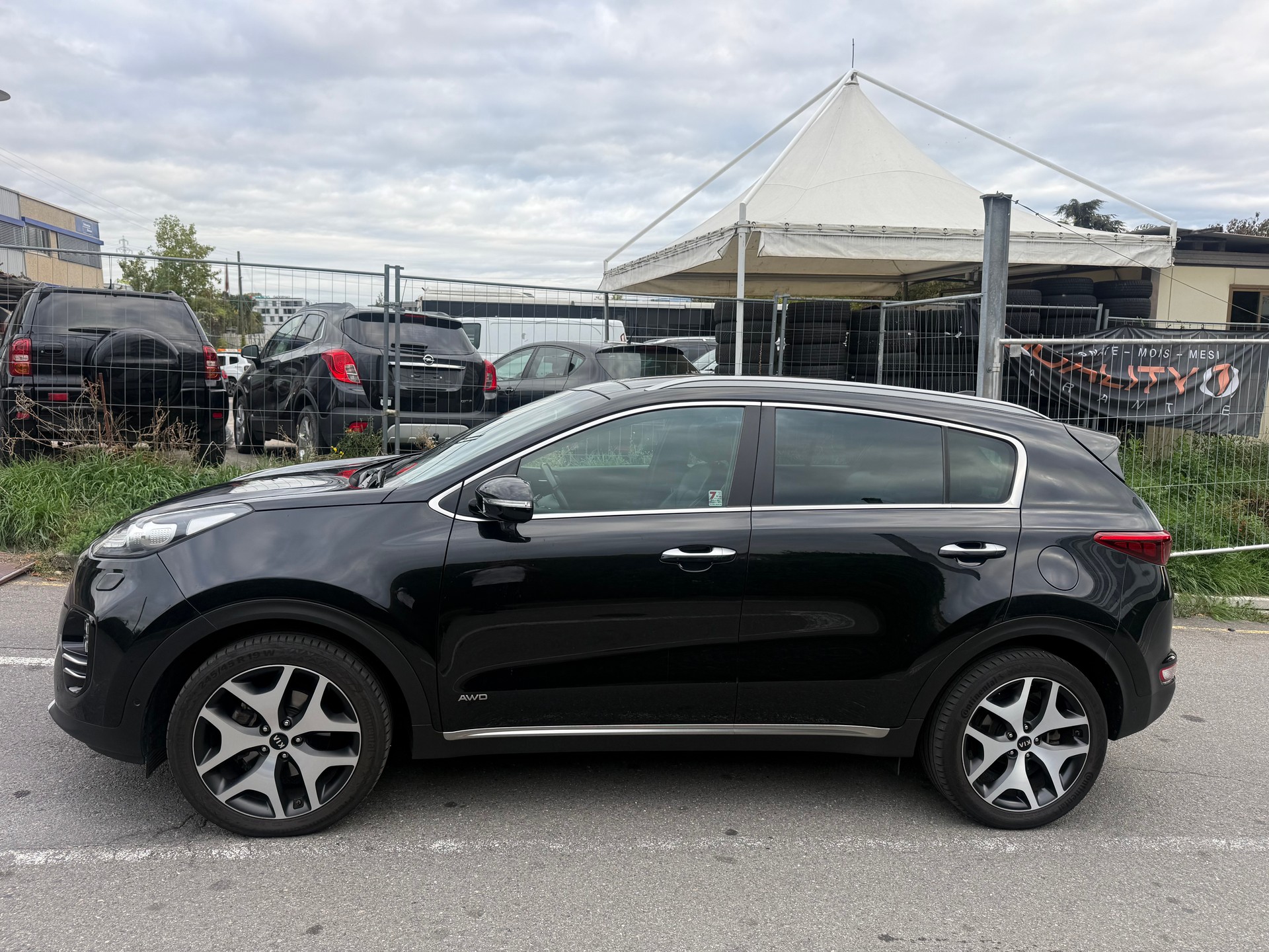 KIA Sportage 2.0CRDi Style GT Line 4WD Automat-image-3