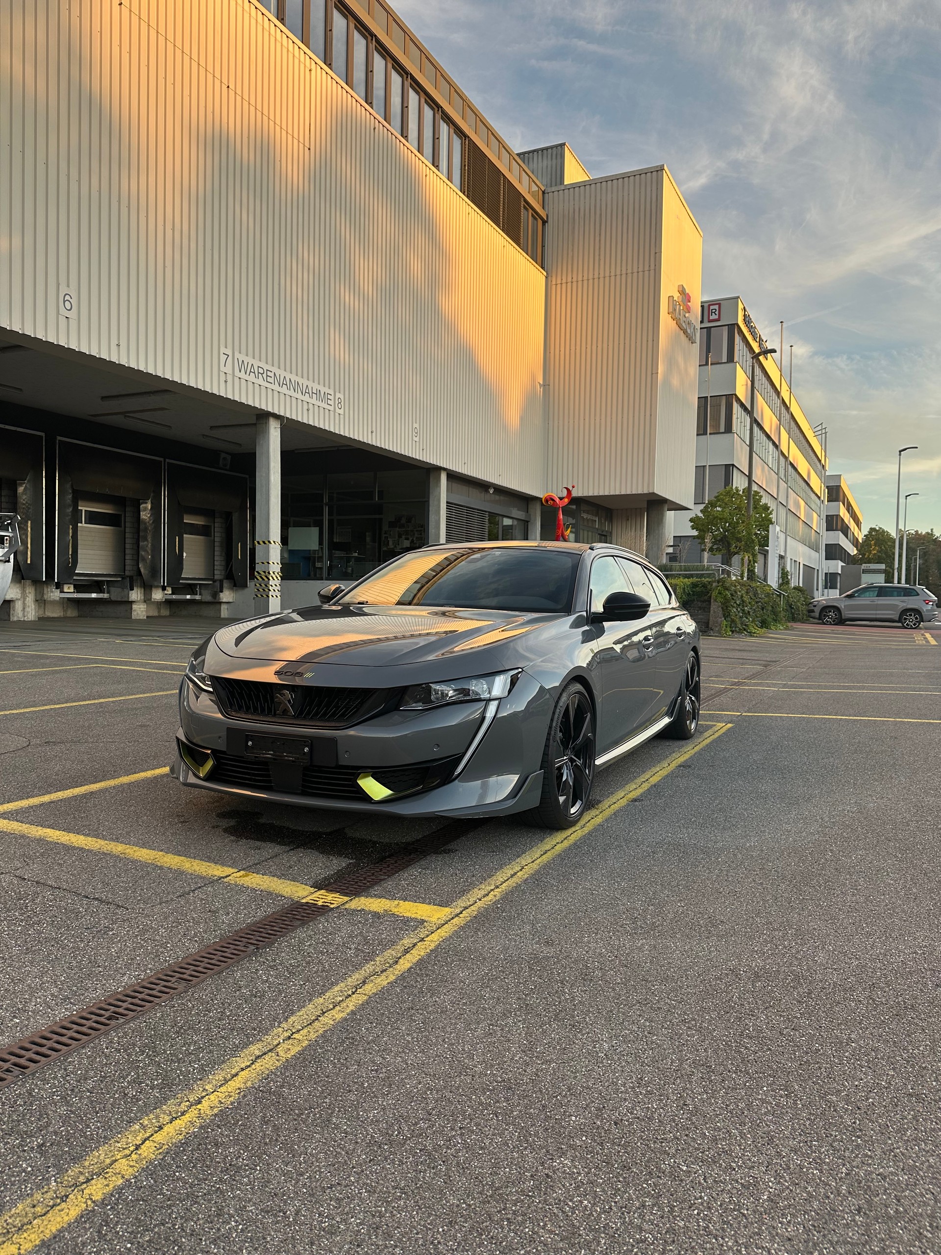 PEUGEOT 1.6 Plug-in Hybrid4 PSE-image-2