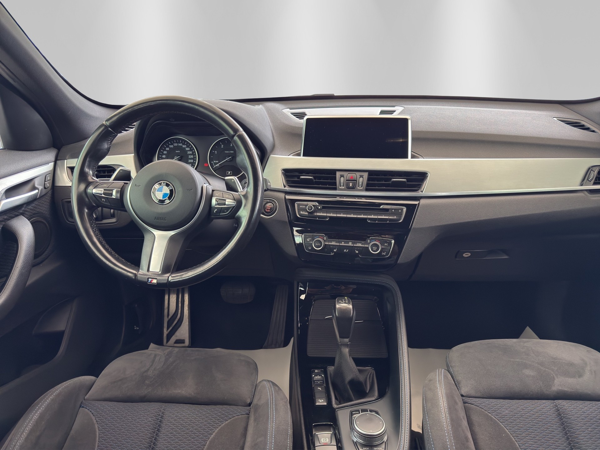 BMW X1 xDrive 25d M Sport Steptronic-image-8