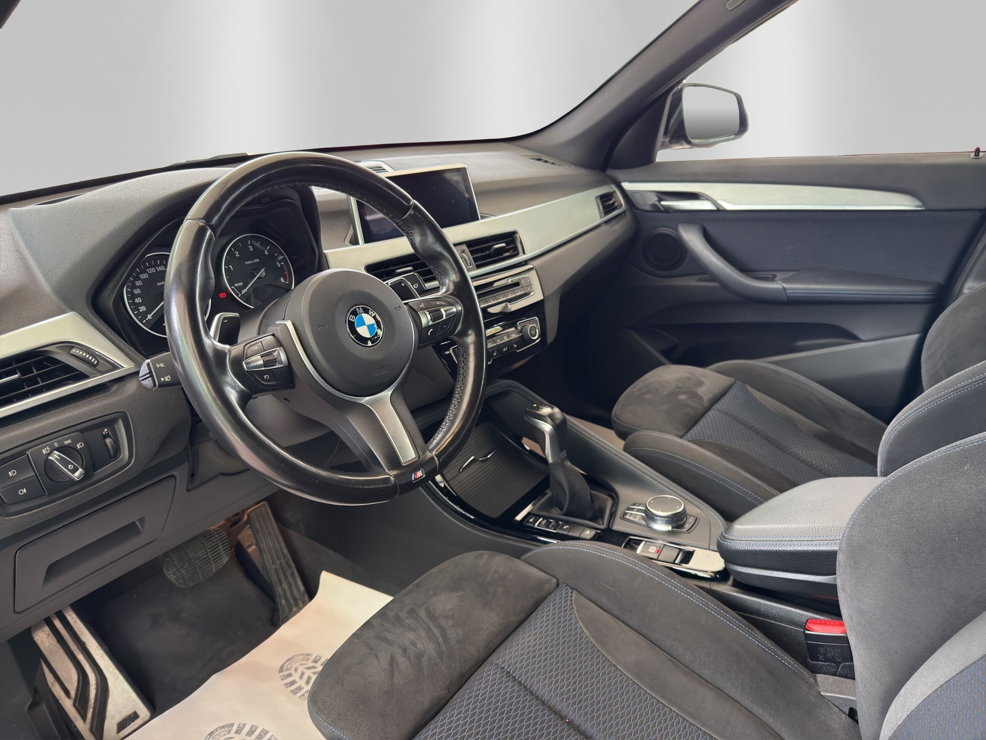 BMW X1 xDrive 25d M Sport Steptronic-image-7