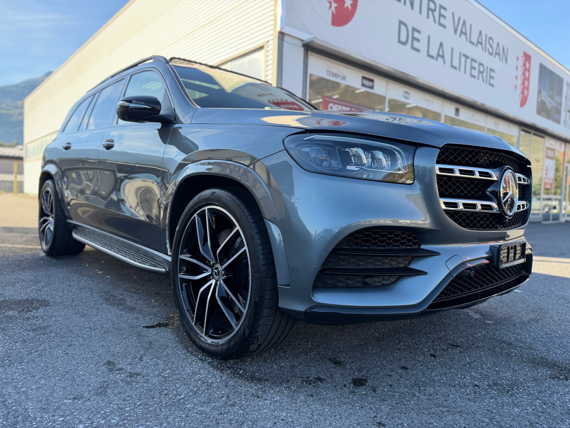 MERCEDES-BENZ GLS 400 d 4Matic AMG Line 9G-Tronic-image-2