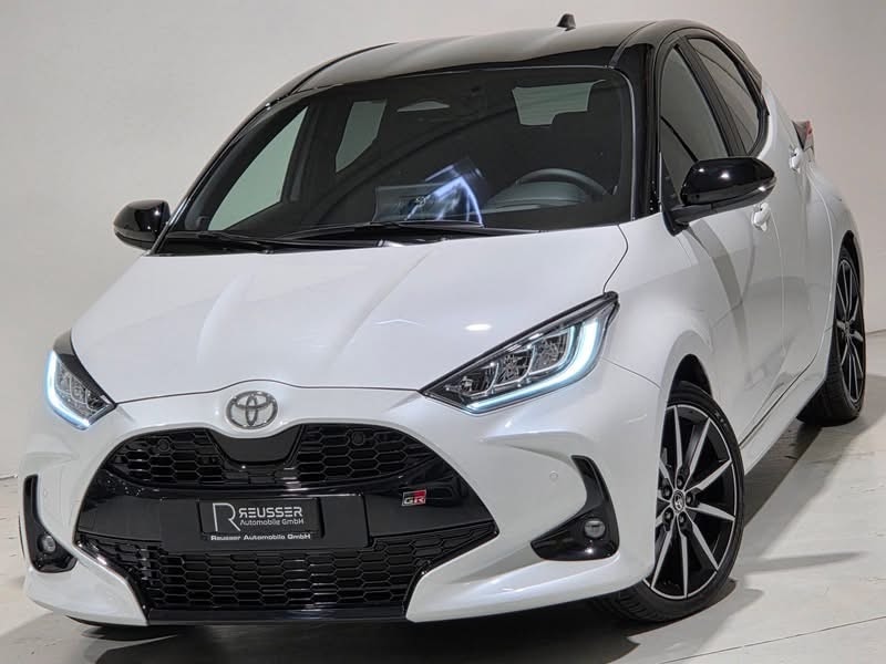 TOYOTA Yaris 1.5 GR Sport e-CVT-image-0