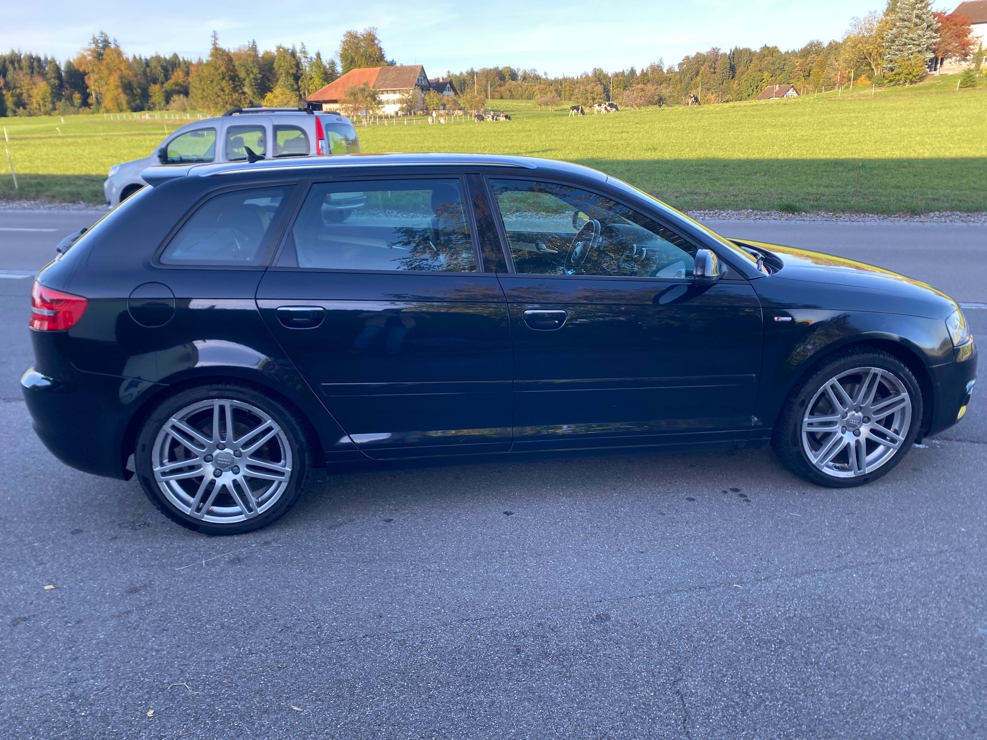 AUDI A3 Sportback 2.0 TFSI Style S-tronic-image-3
