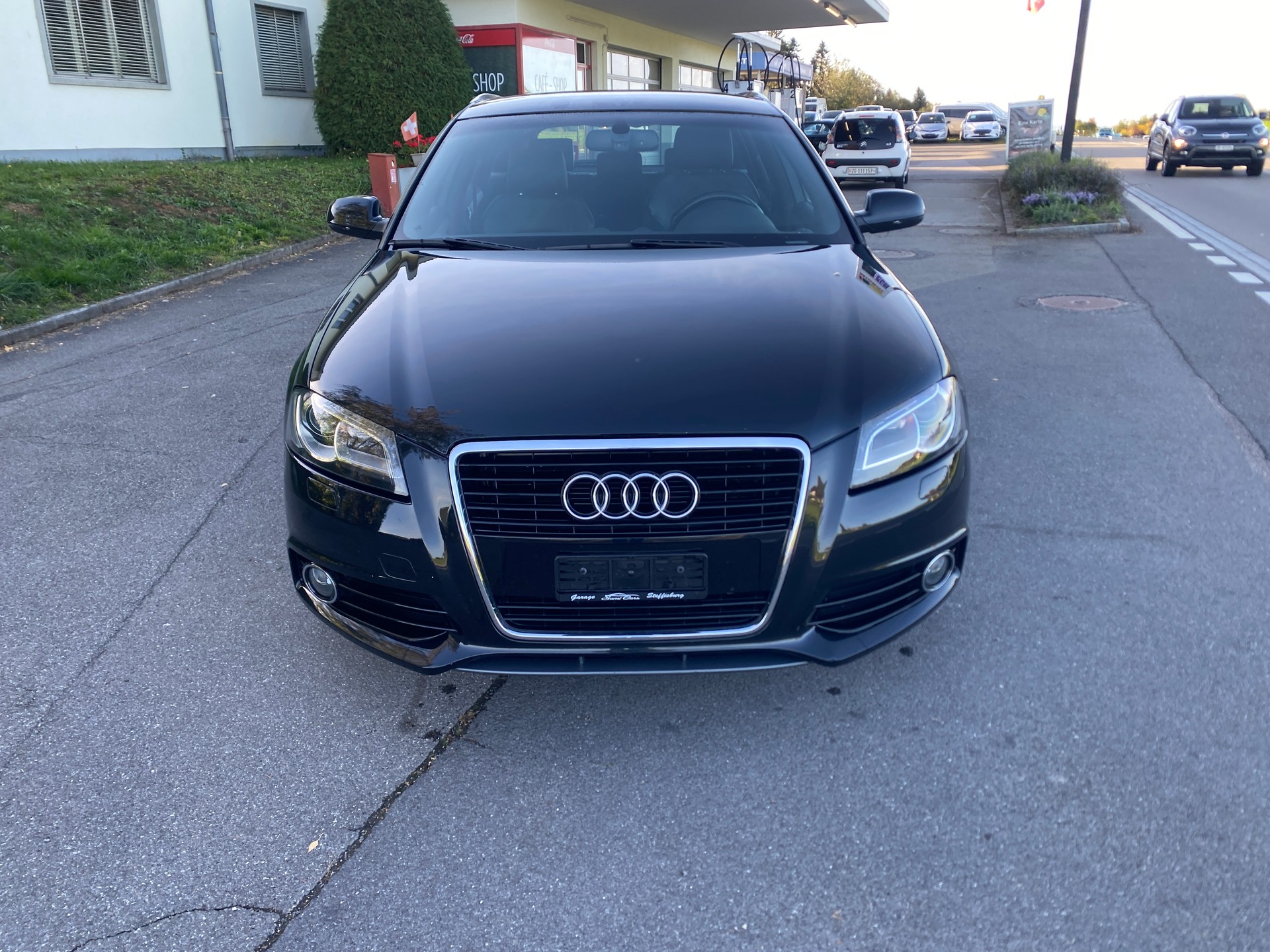 AUDI A3 Sportback 2.0 TFSI Style S-tronic-image-2
