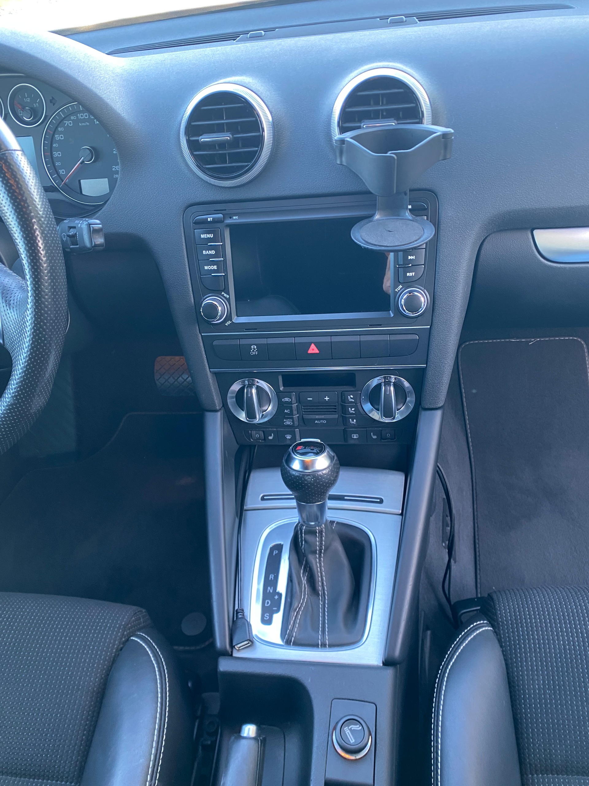 AUDI A3 Sportback 2.0 TFSI Style S-tronic-image-10