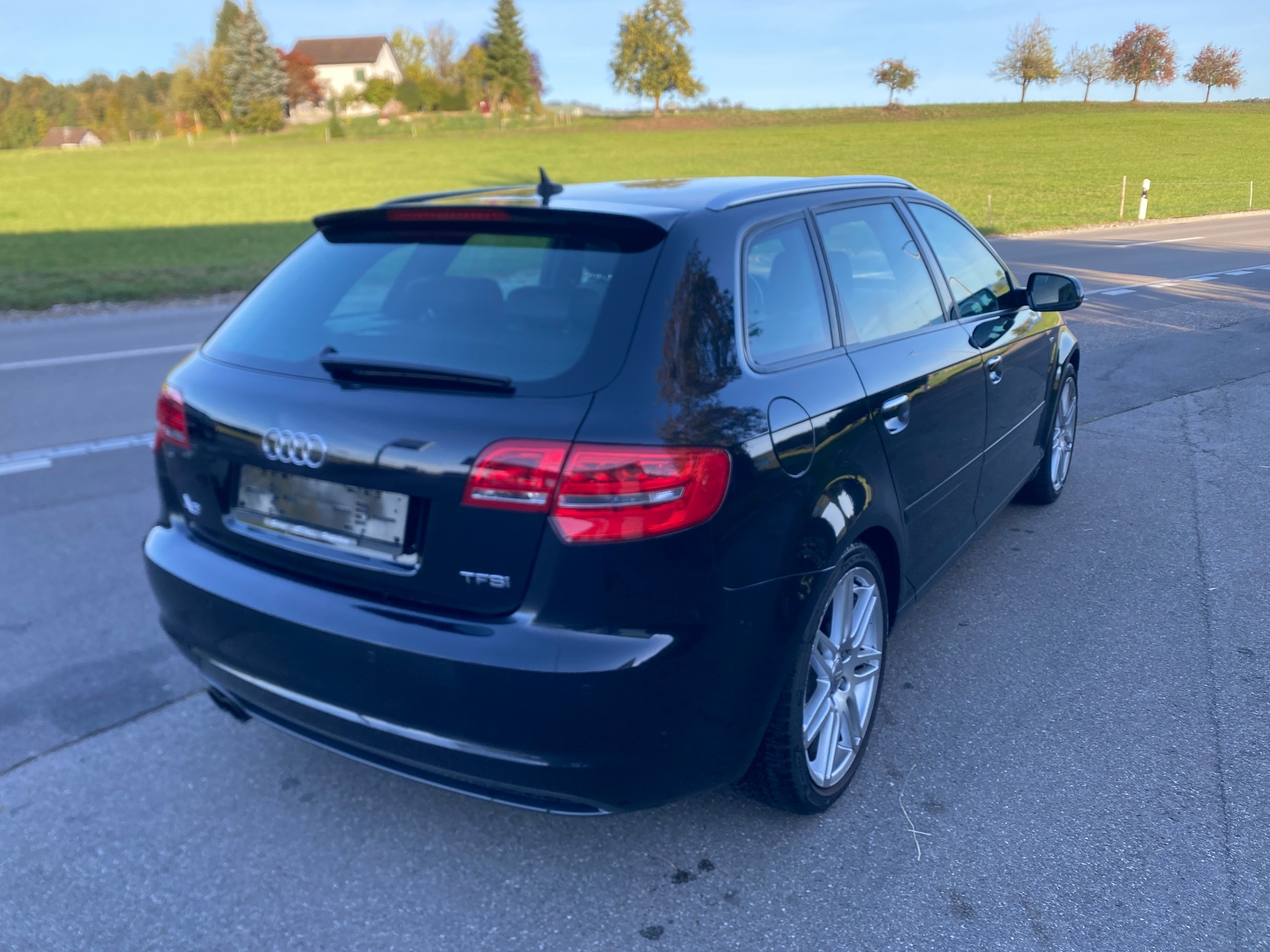 AUDI A3 Sportback 2.0 TFSI Style S-tronic-image-7