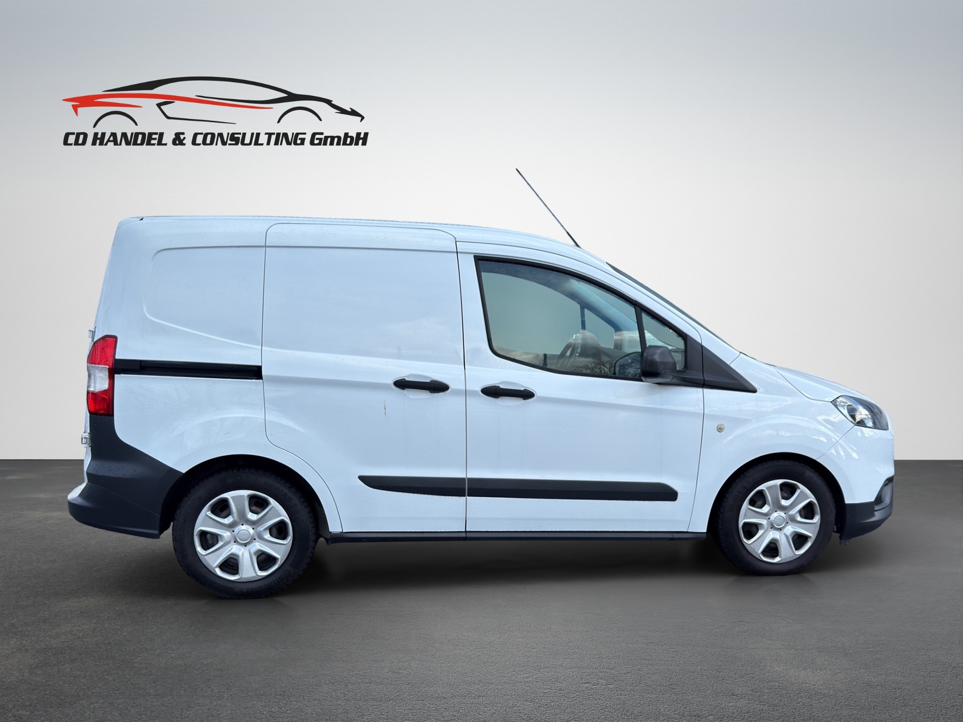 FORD Transit Courier Van 1.5 TDCi Trend-image-6