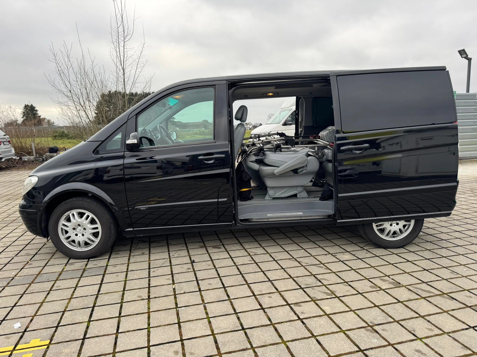 MERCEDES-BENZ Viano 2.2 CDI Trend-image-3