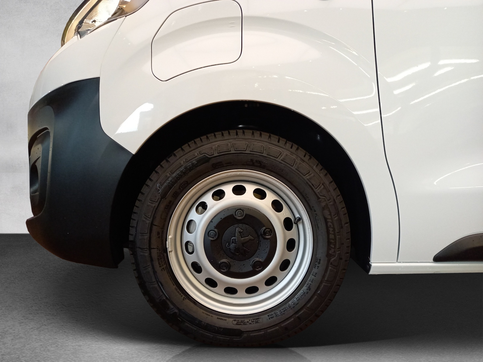 PEUGEOT e-Expert Kaw. Standard 50 kWh-image-15