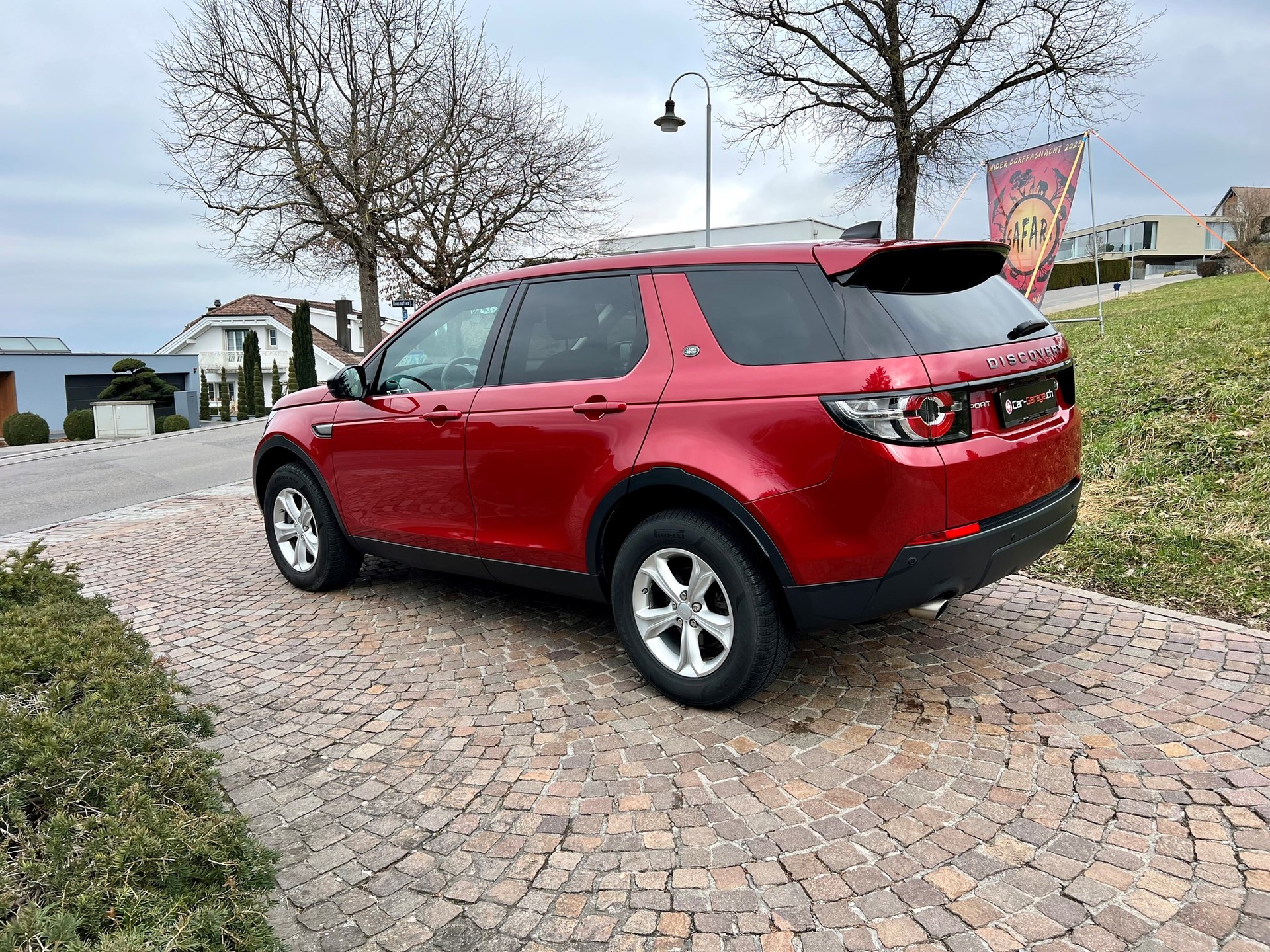 LAND ROVER Discovery Sport 2.0 TD4 Pure AT9-image-2