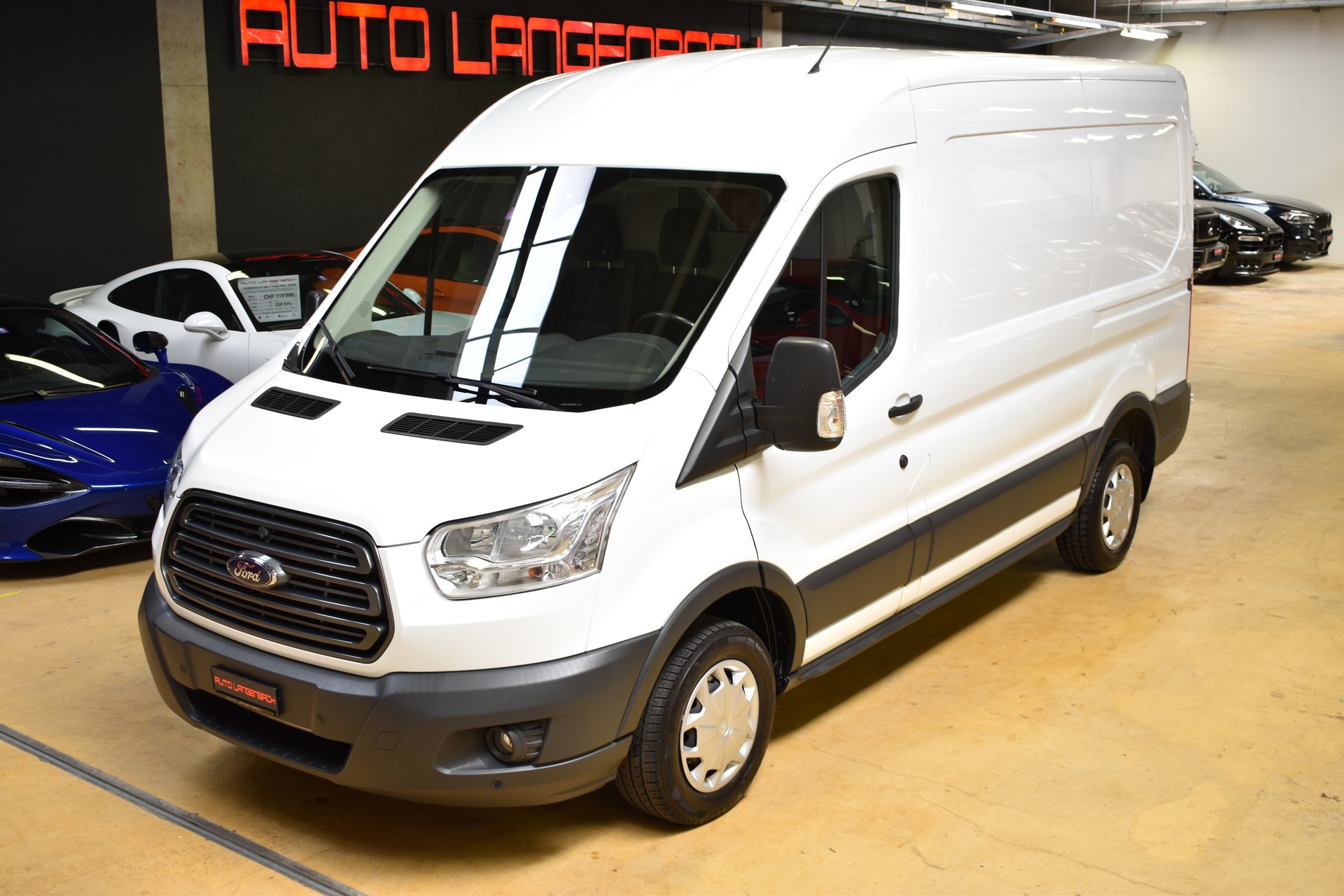 FORD Transit Van 310 L2H2 2.2 TDCi ECO 125 Ambiente-image-1