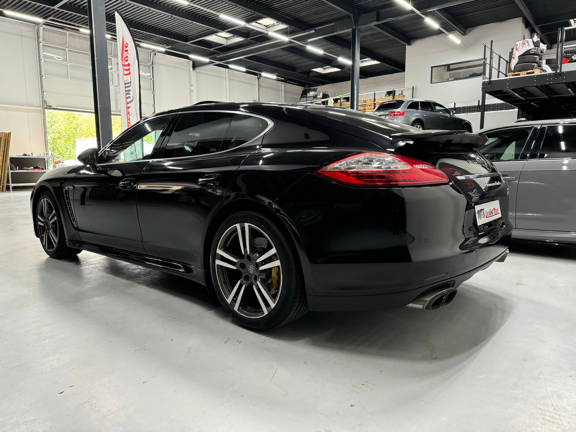 PORSCHE Panamera Turbo 4.8 PDK-image-6