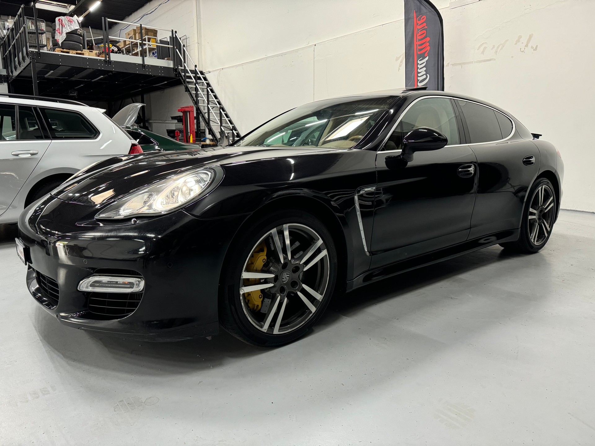 PORSCHE Panamera Turbo 4.8 PDK-image-0