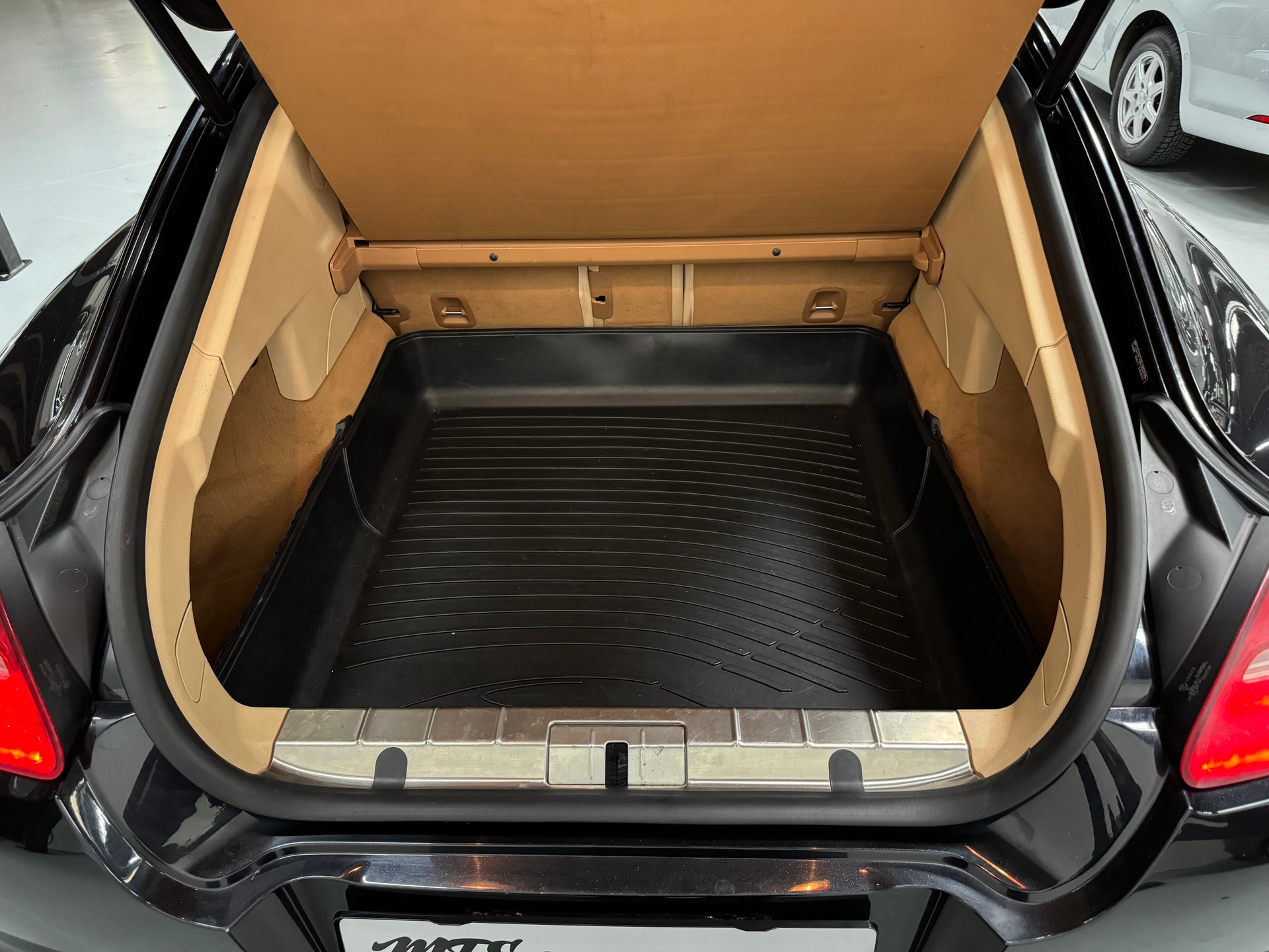 PORSCHE Panamera Turbo 4.8 PDK-image-28