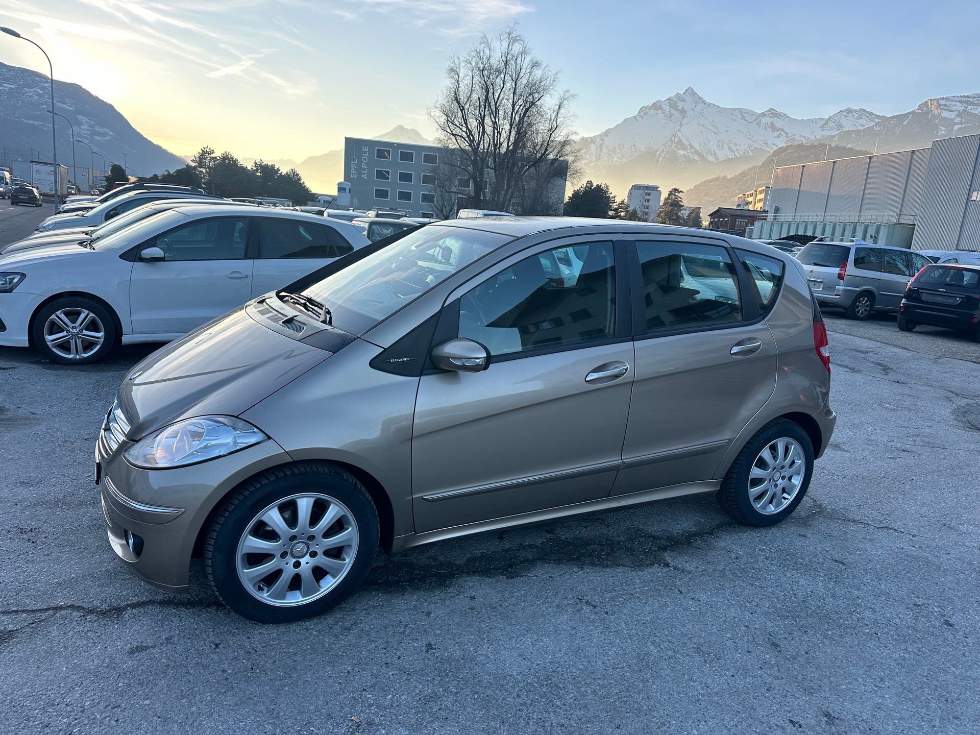 MERCEDES-BENZ A 200 Elégance-image-0