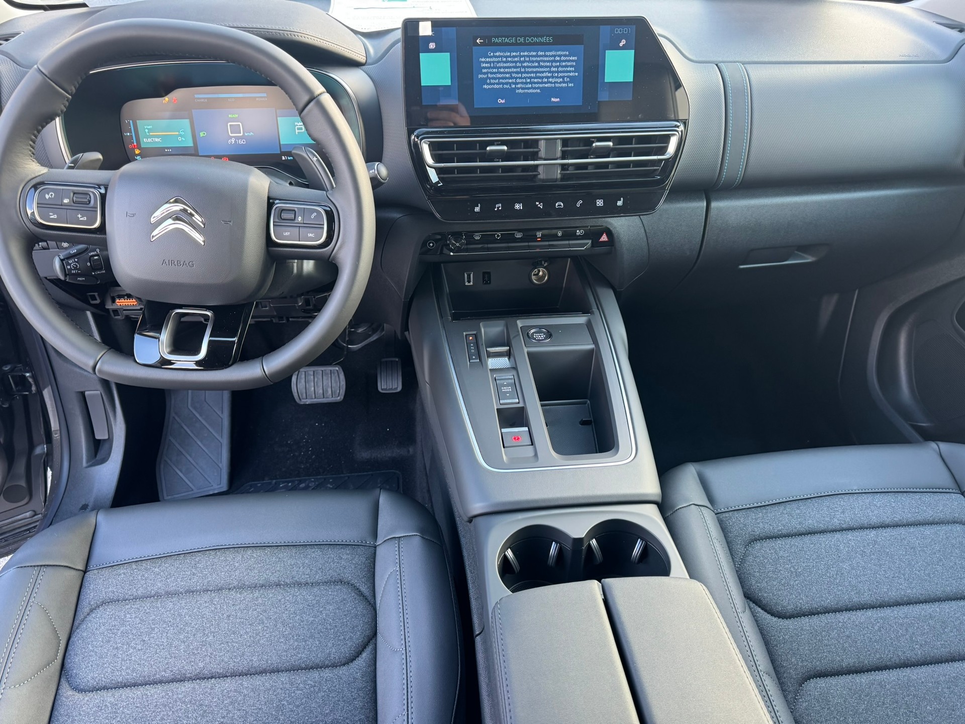 CITROEN C5 Aircross 1.6 PHEV Swiss Edition-image-8
