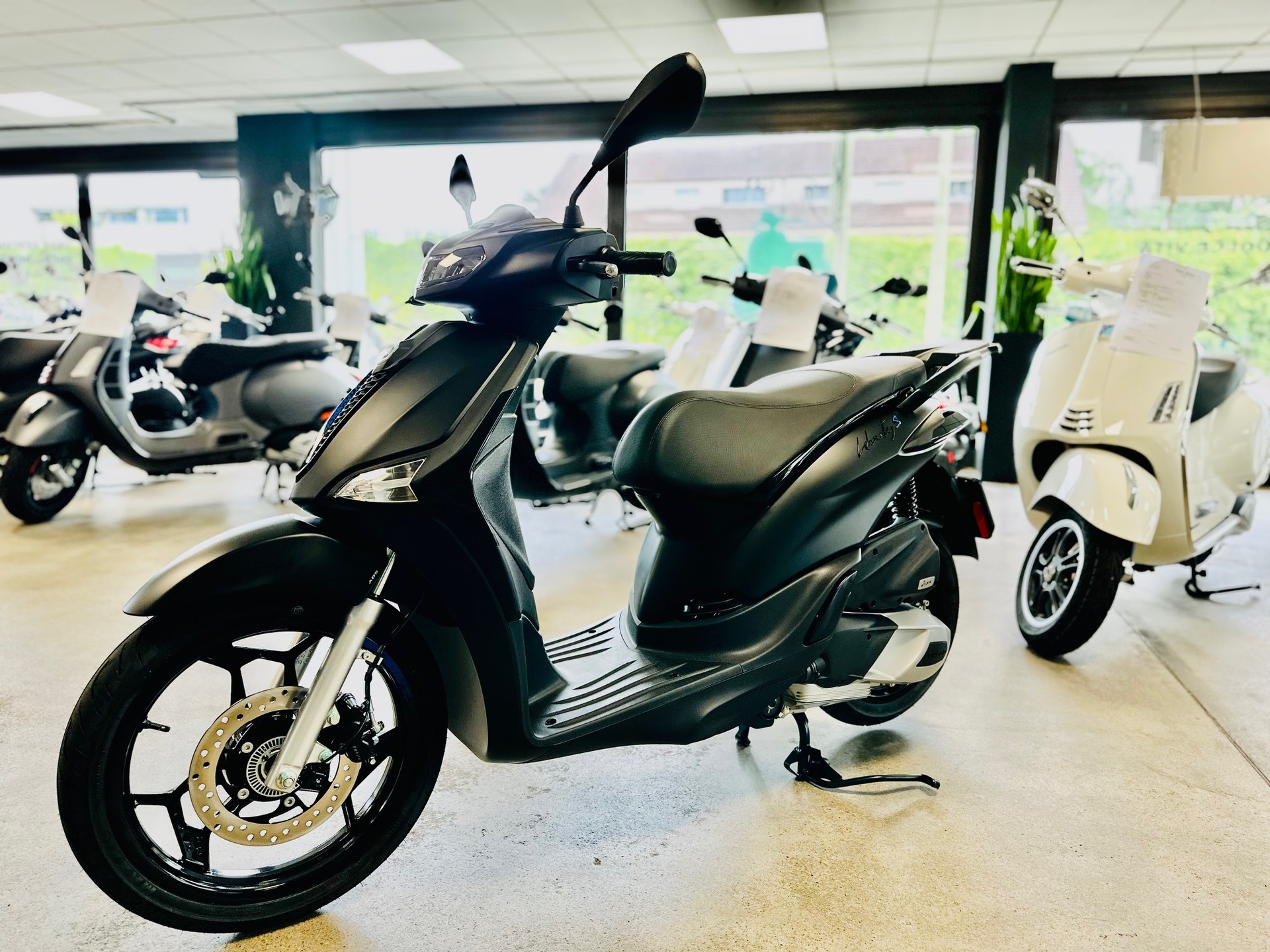 PIAGGIO Liberty 125 Sport-image-4