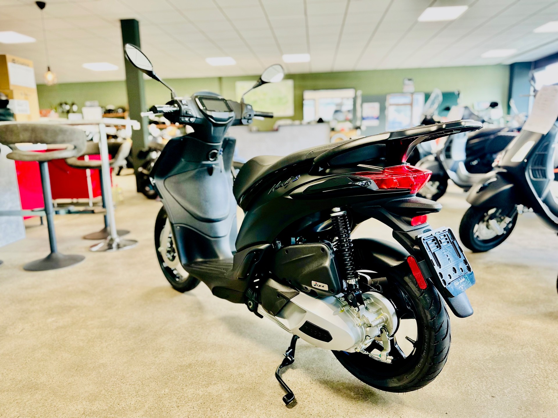 PIAGGIO Liberty 125 Sport-showroom-element-3