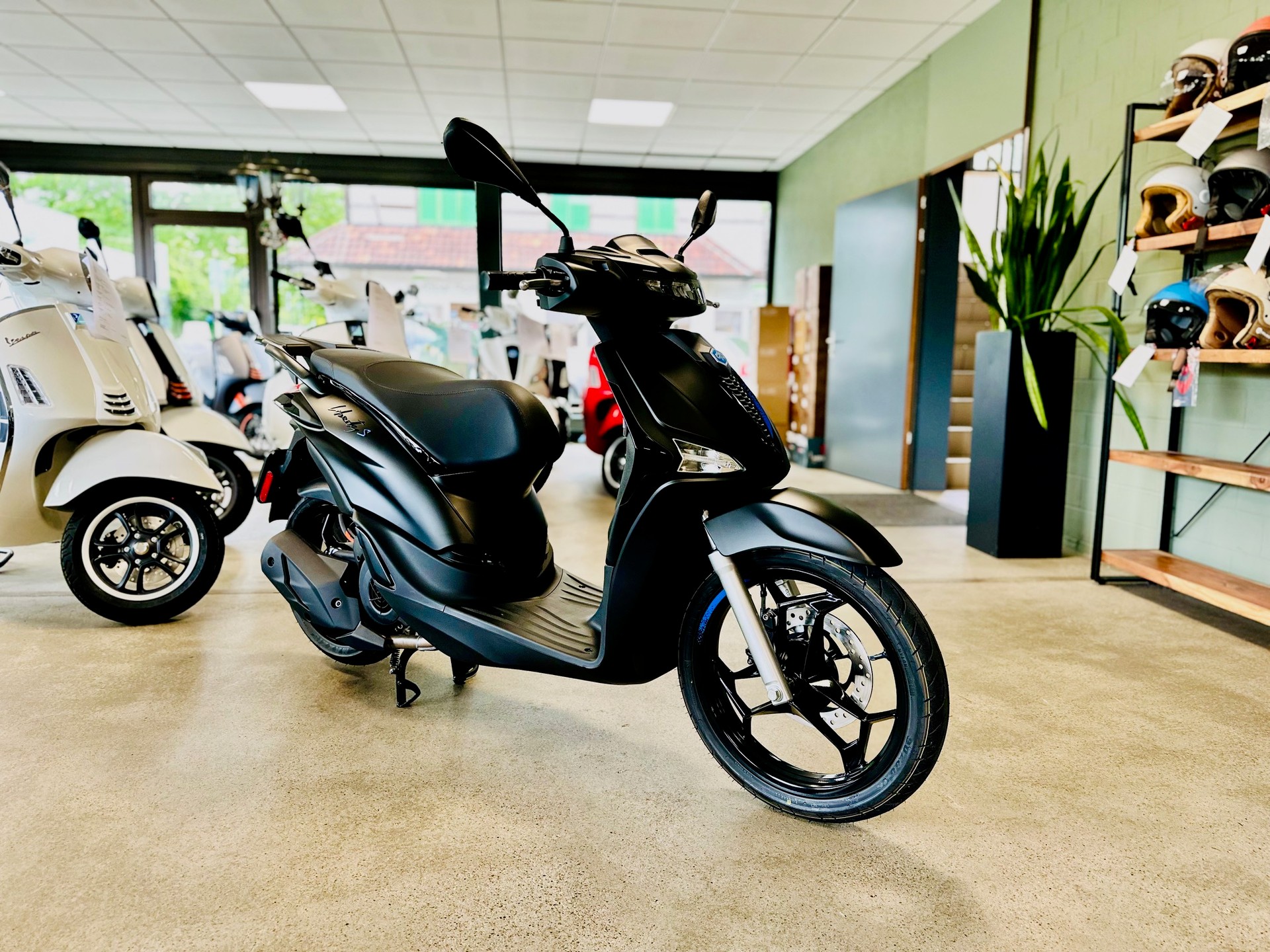 PIAGGIO Liberty 125 Sport-showroom-element-1