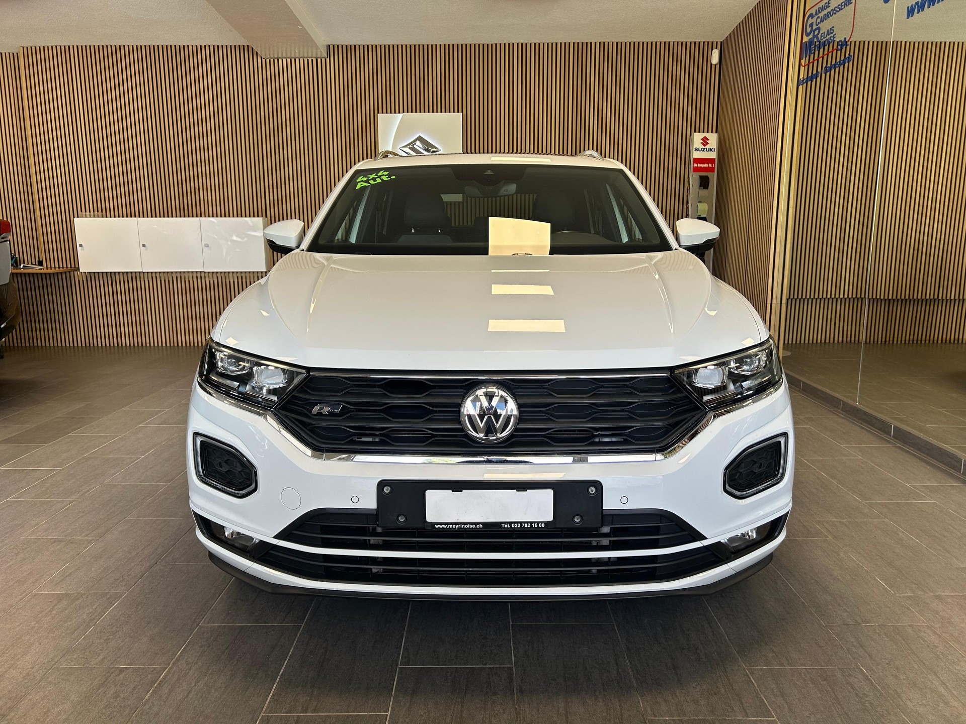 VW T-Roc 2.0 TSI R-Line DSG 4motion-image-4