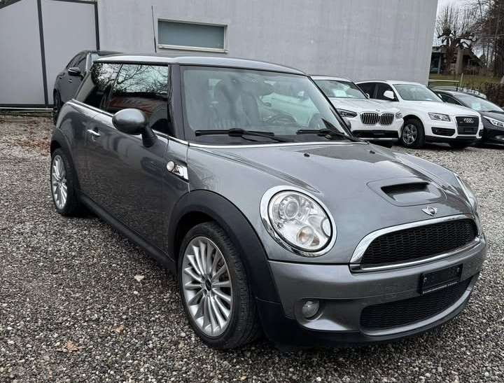 MINI Cooper S Steptronic-image-0
