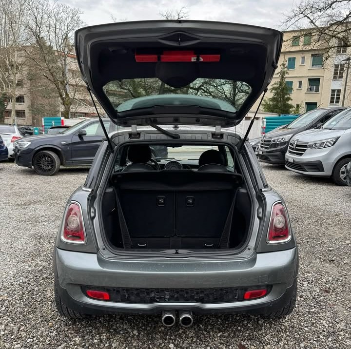 MINI Cooper S Steptronic-image-3