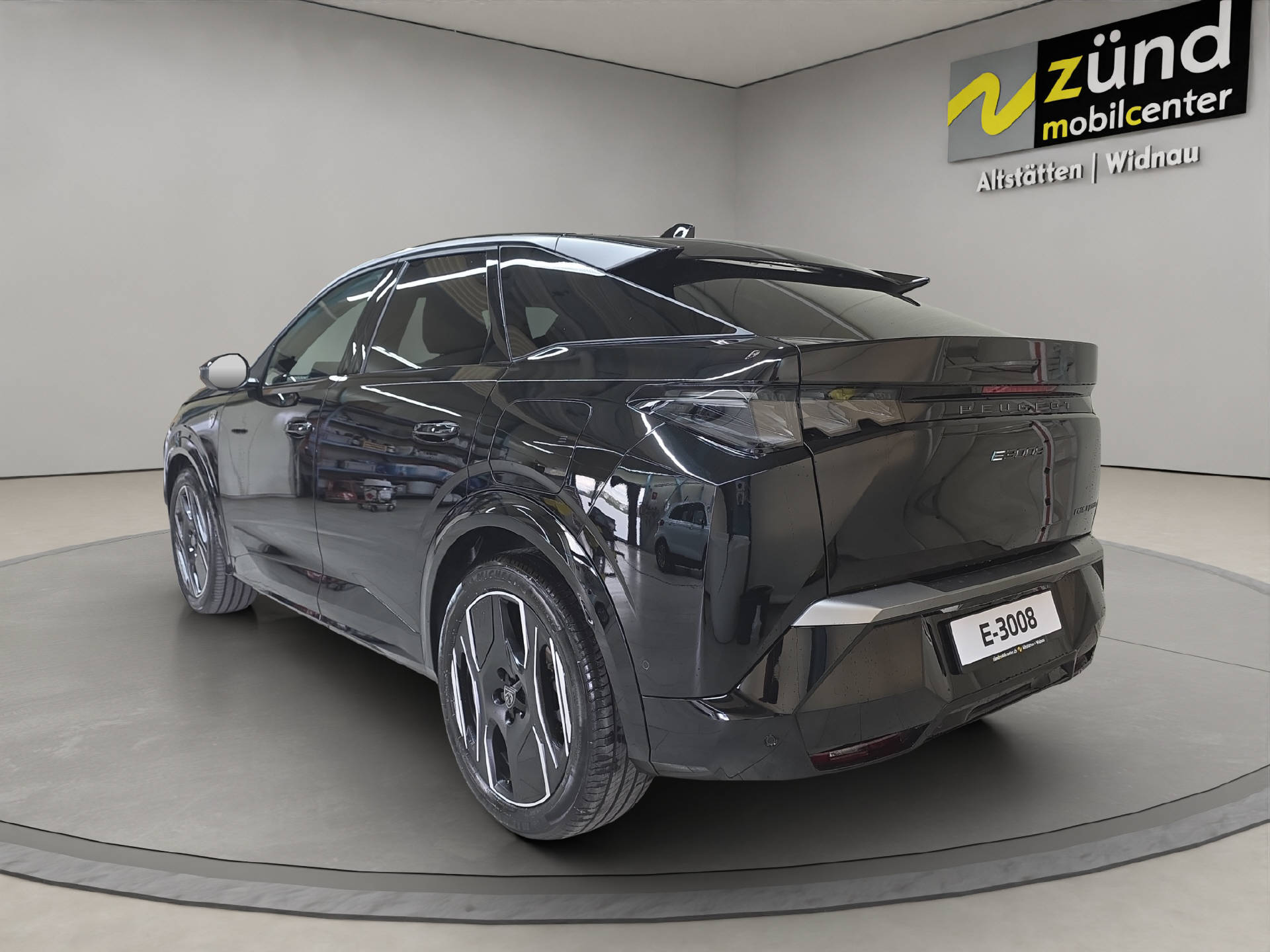 PEUGEOT E-3008 Launch Edition 4x4-image-2