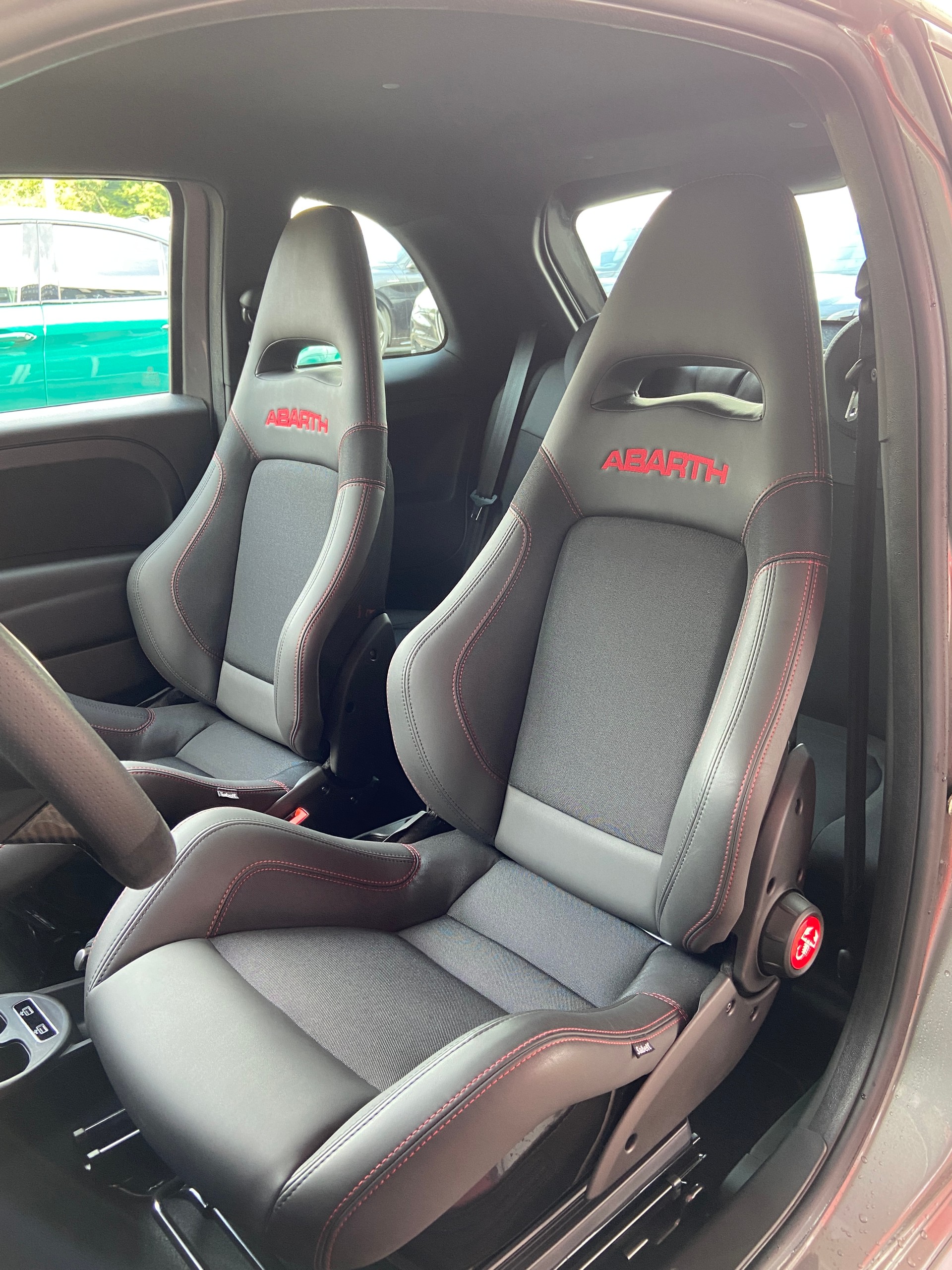 FIAT 695 1.4 16V Turbo Abarth Competizione-image-6