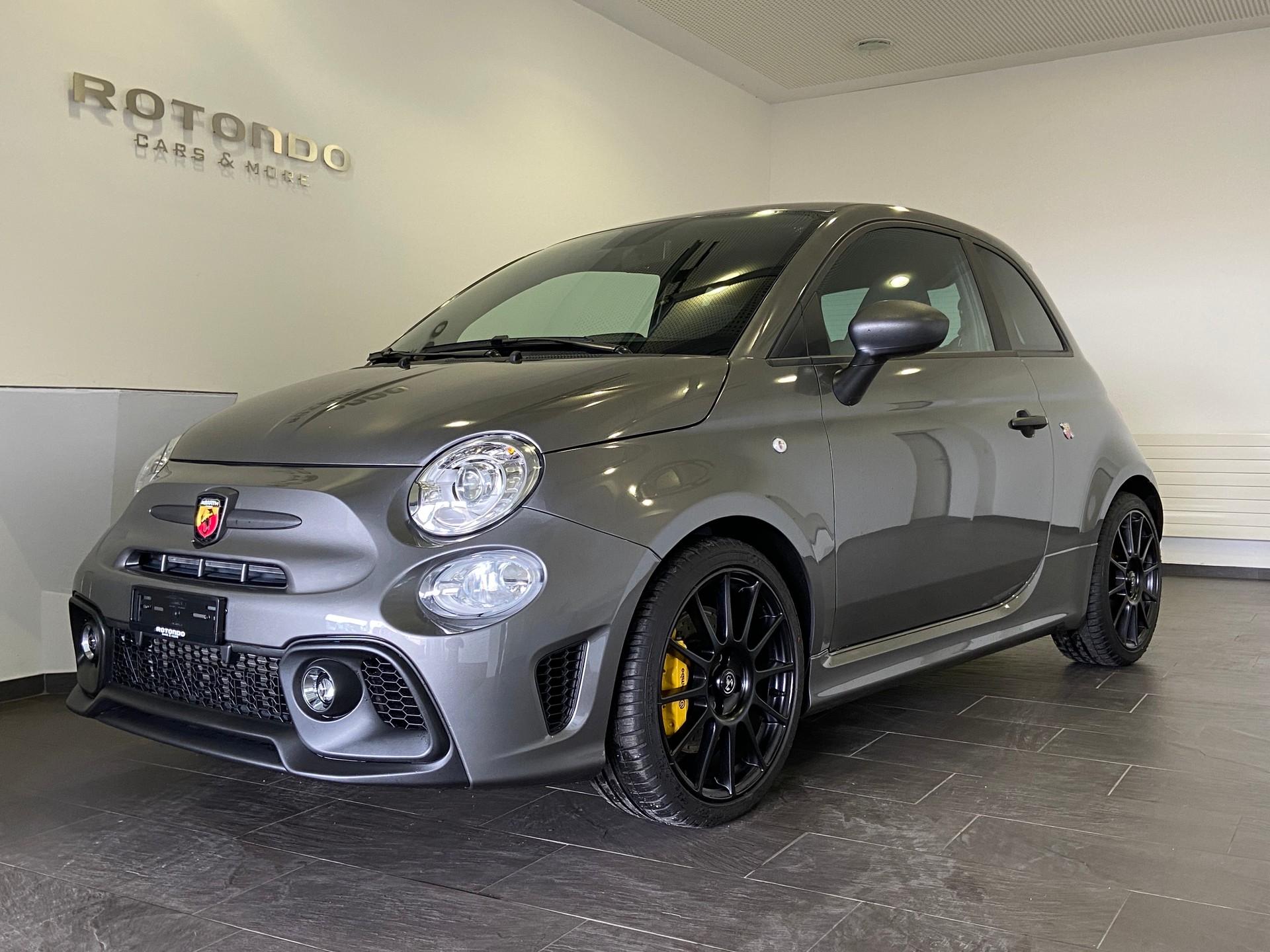 FIAT 695 1.4 16V Turbo Abarth Competizione-image-0