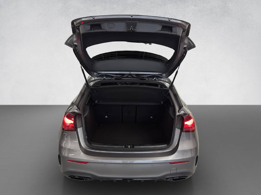 MERCEDES-BENZ A 200 AMG Line Night Star-image-7
