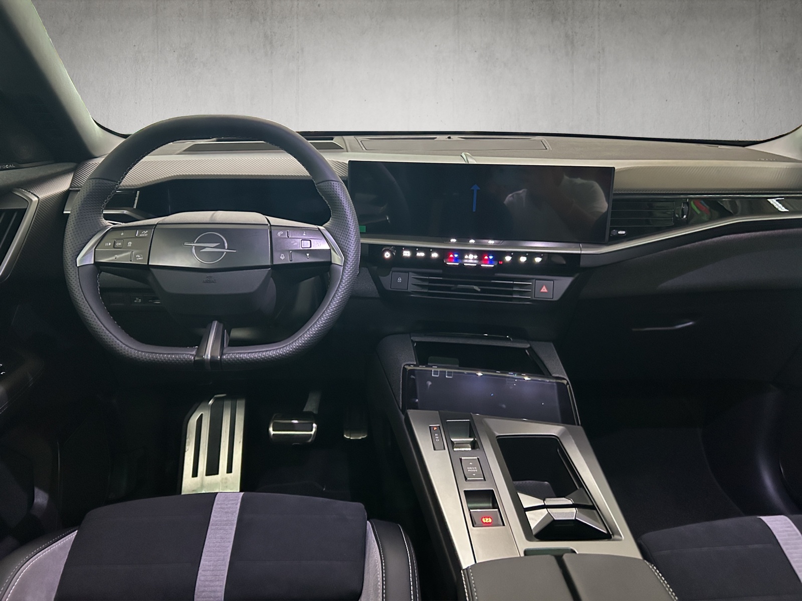 OPEL Grandland-e Ultimate AWD-image-13
