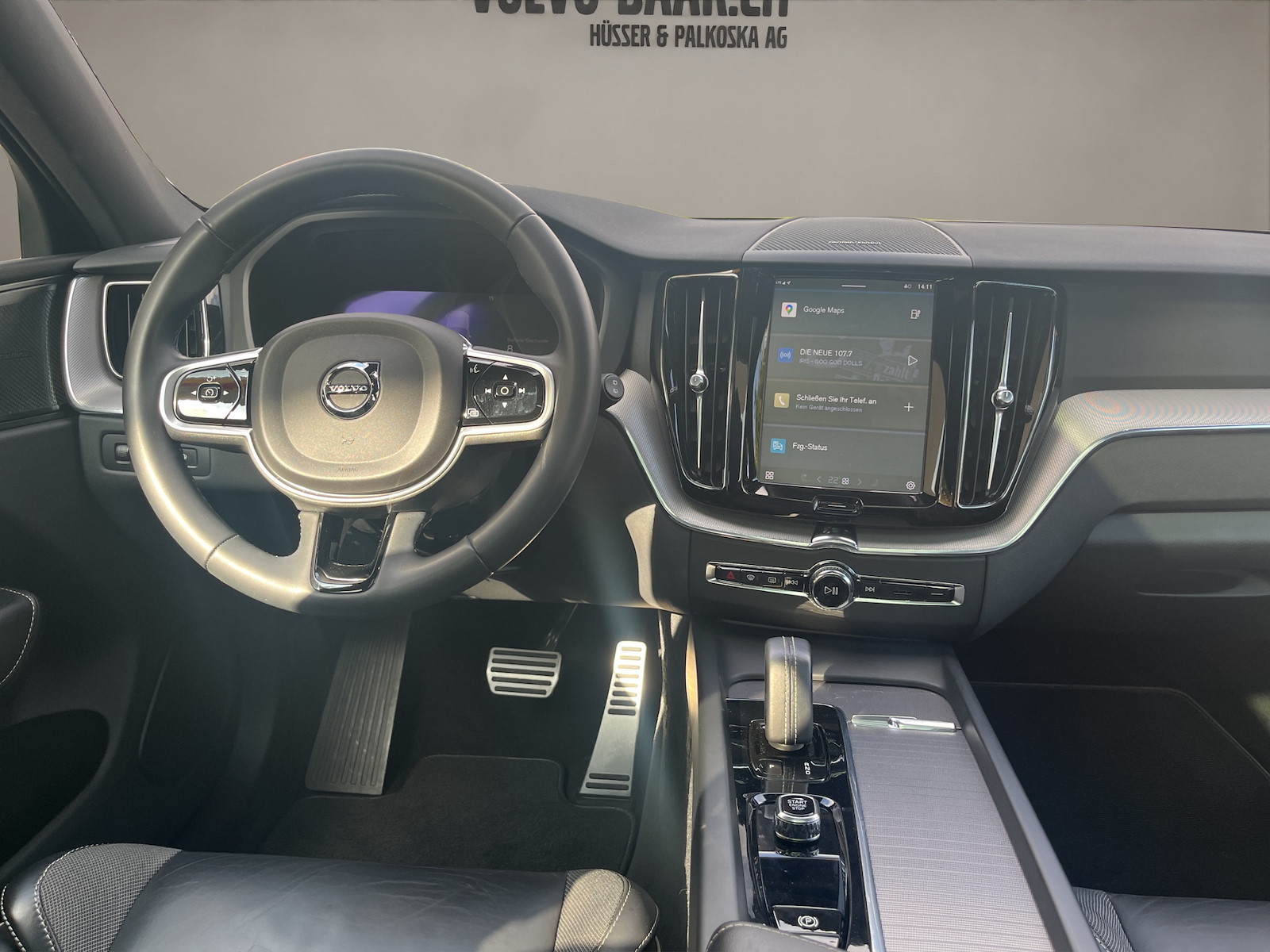 VOLVO XC60 2.0 T8 TE R-Design eAWD-image-12