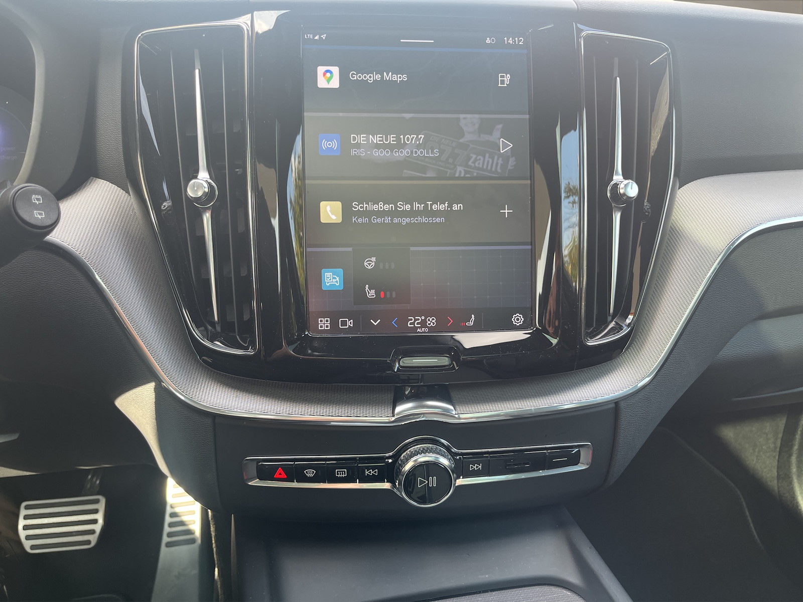 VOLVO XC60 2.0 T8 TE R-Design eAWD-image-14