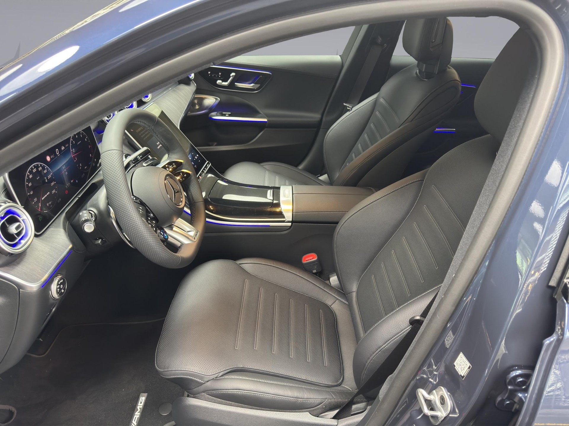 MERCEDES-BENZ C 43 AMG Executive Edition 4matic Kombi-image-8