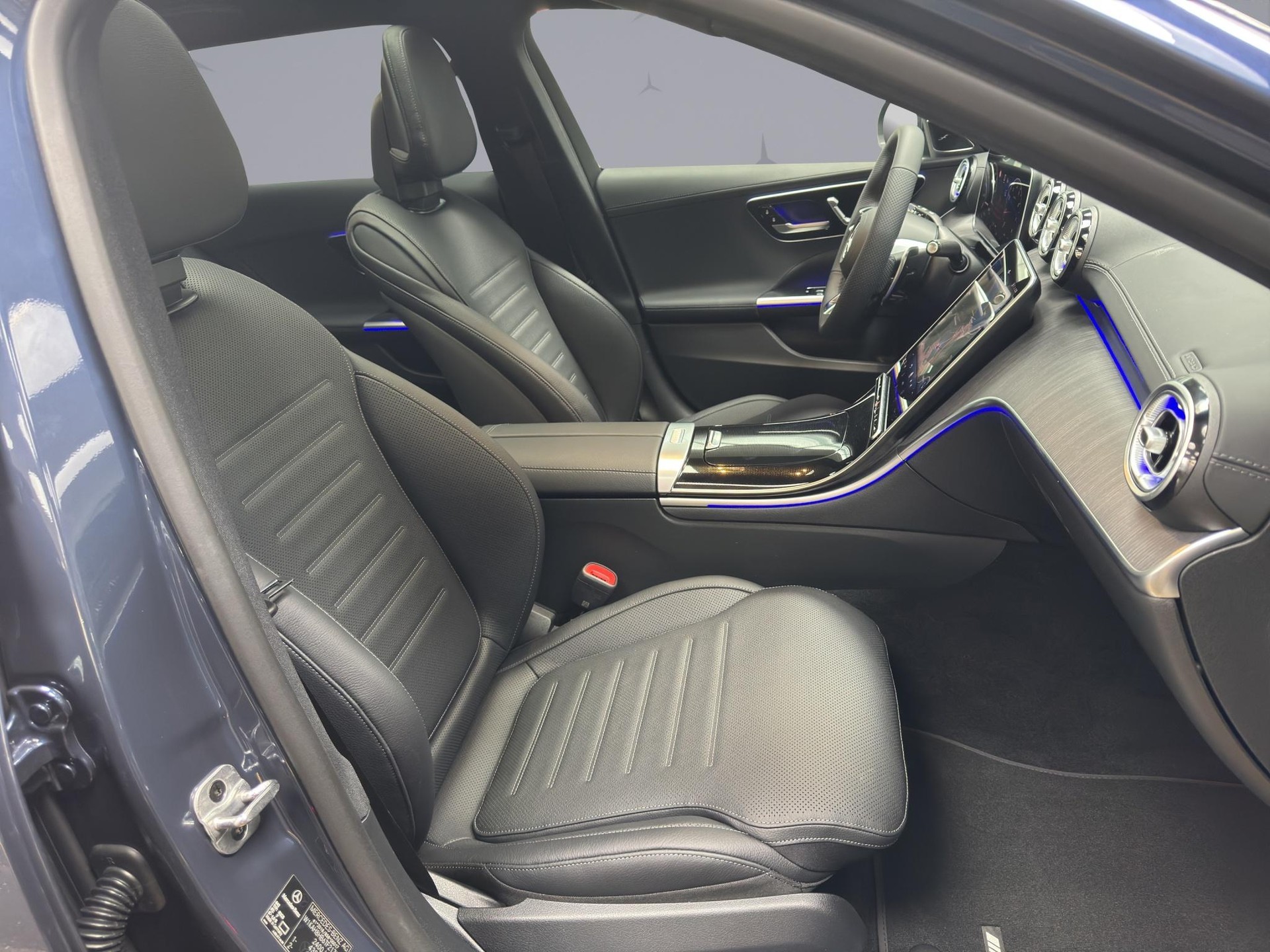 MERCEDES-BENZ C 43 AMG Executive Edition 4matic Kombi-image-18