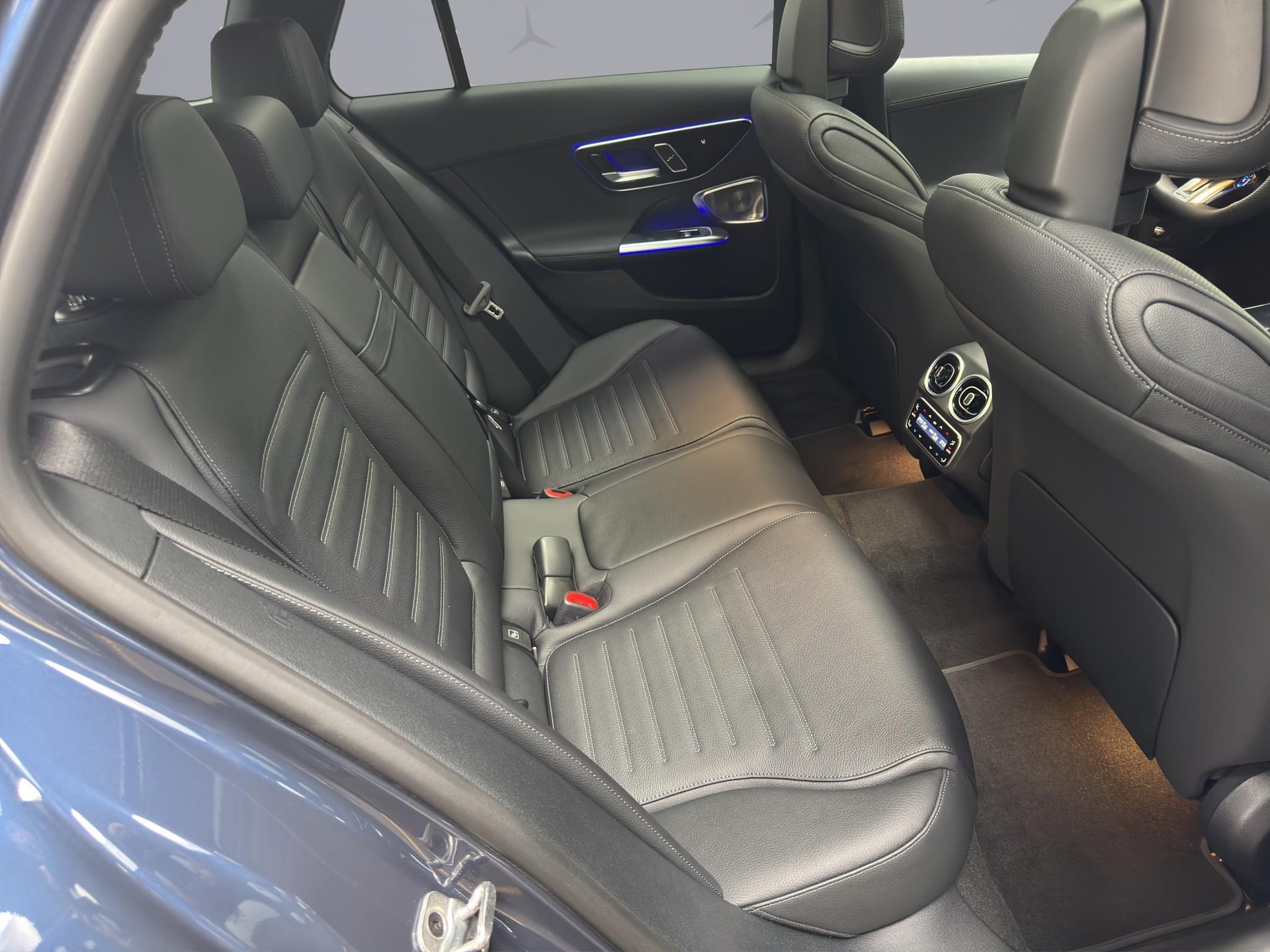 MERCEDES-BENZ C 43 AMG Executive Edition 4matic Kombi-image-12