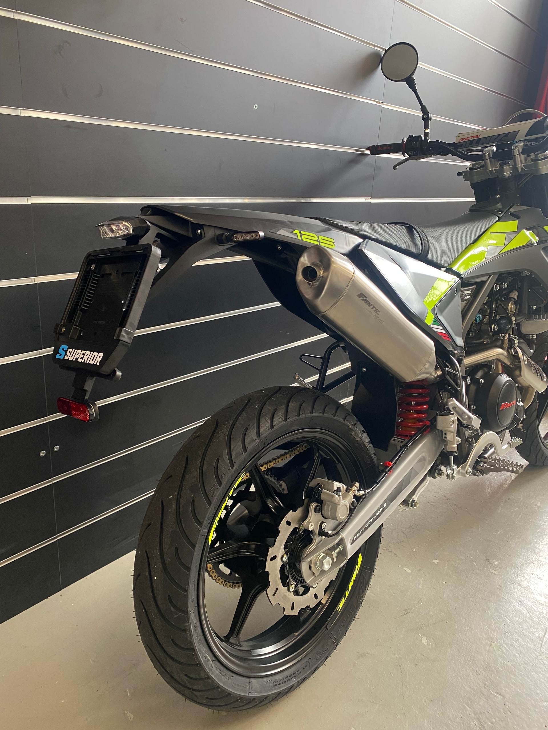 FANTIC XMF 125 Performance-showroom-element-1