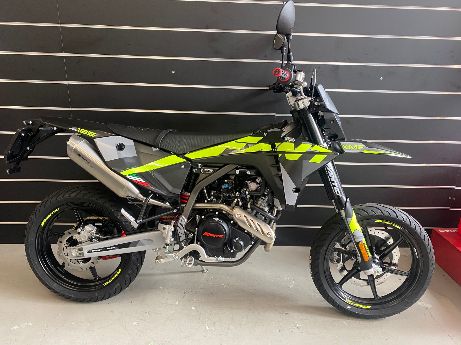 FANTIC XMF 125 Performance
