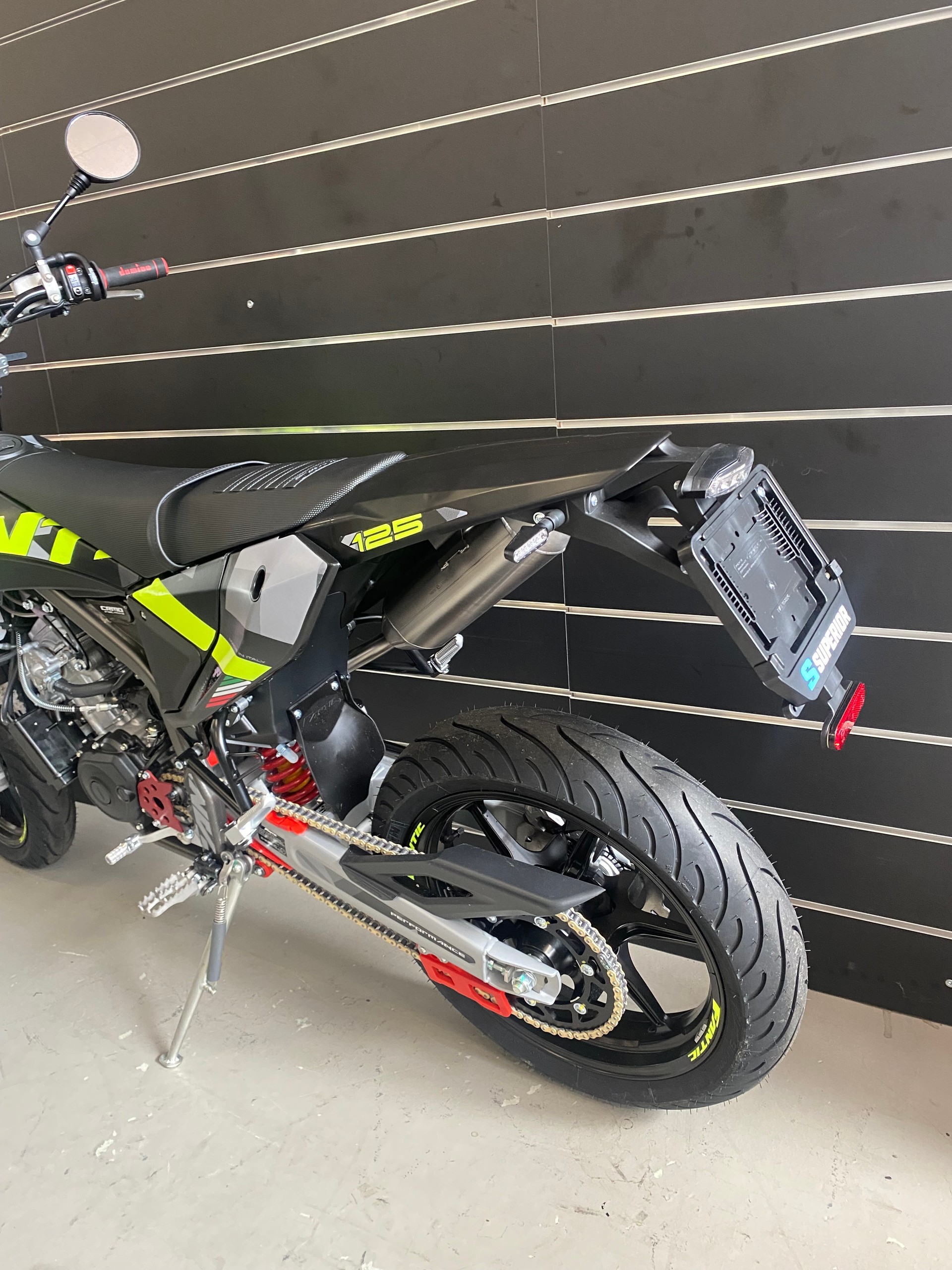 FANTIC XMF 125 Performance-image-5