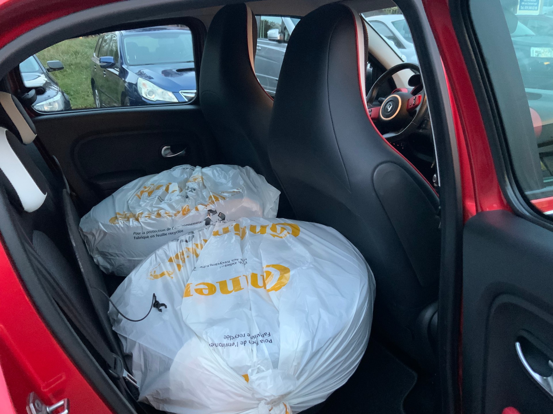 RENAULT Twingo 0.9 Intens-image-11