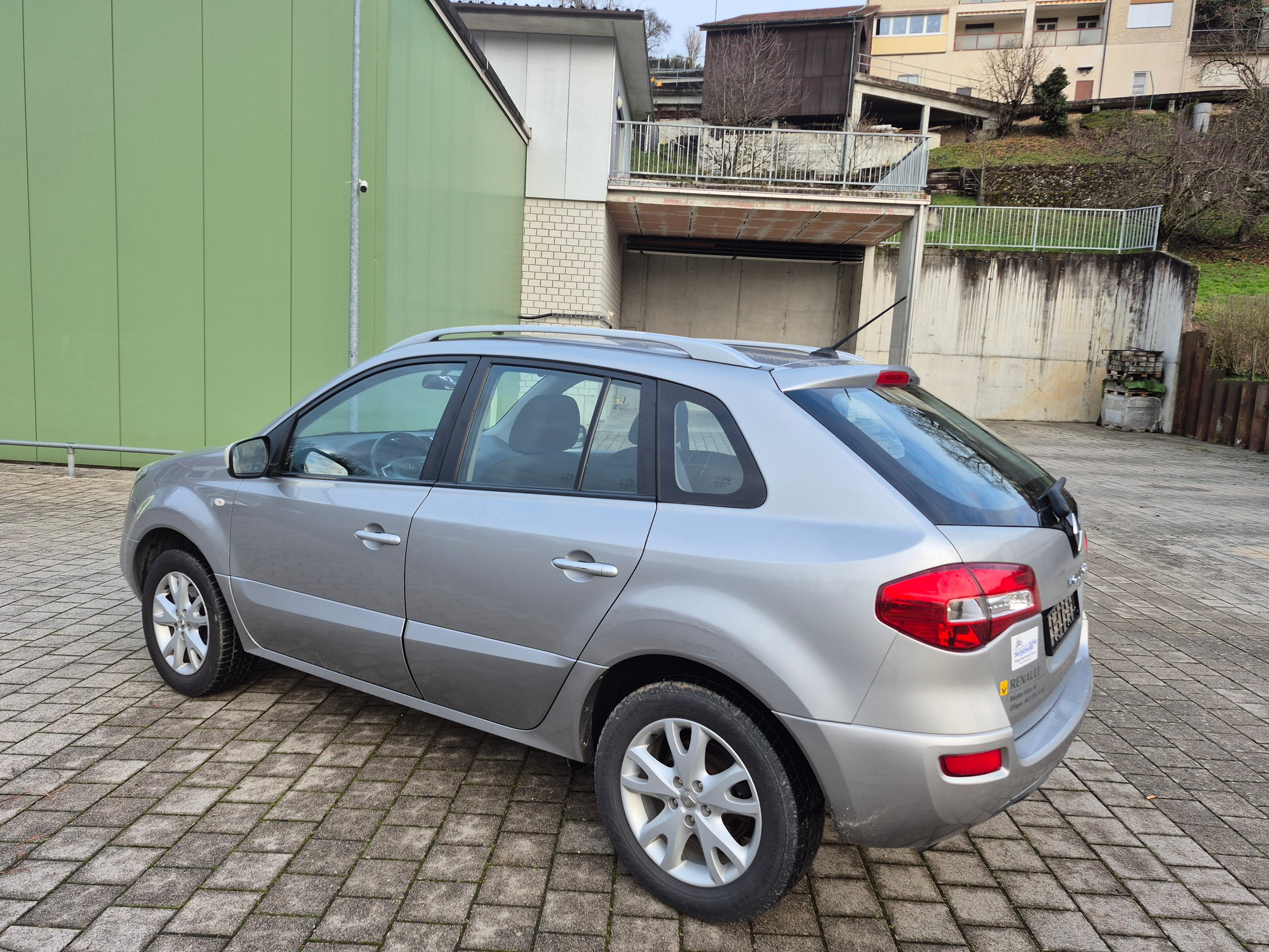 RENAULT Koleos 2.5 Dynamique Luxe 4x4-image-5