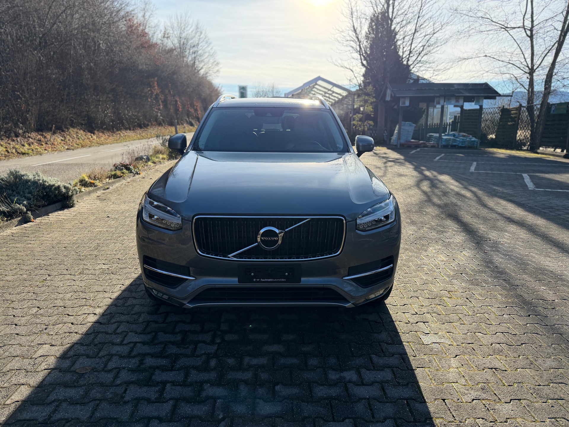 VOLVO XC90 D5 AWD Momentum Geartronic-image-1