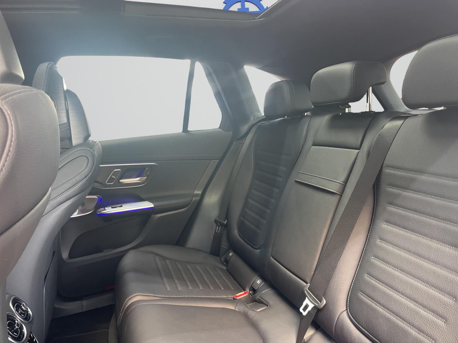 MERCEDES-BENZ GLC 400 e 4MATIC EQ Star AMG Line-image-7